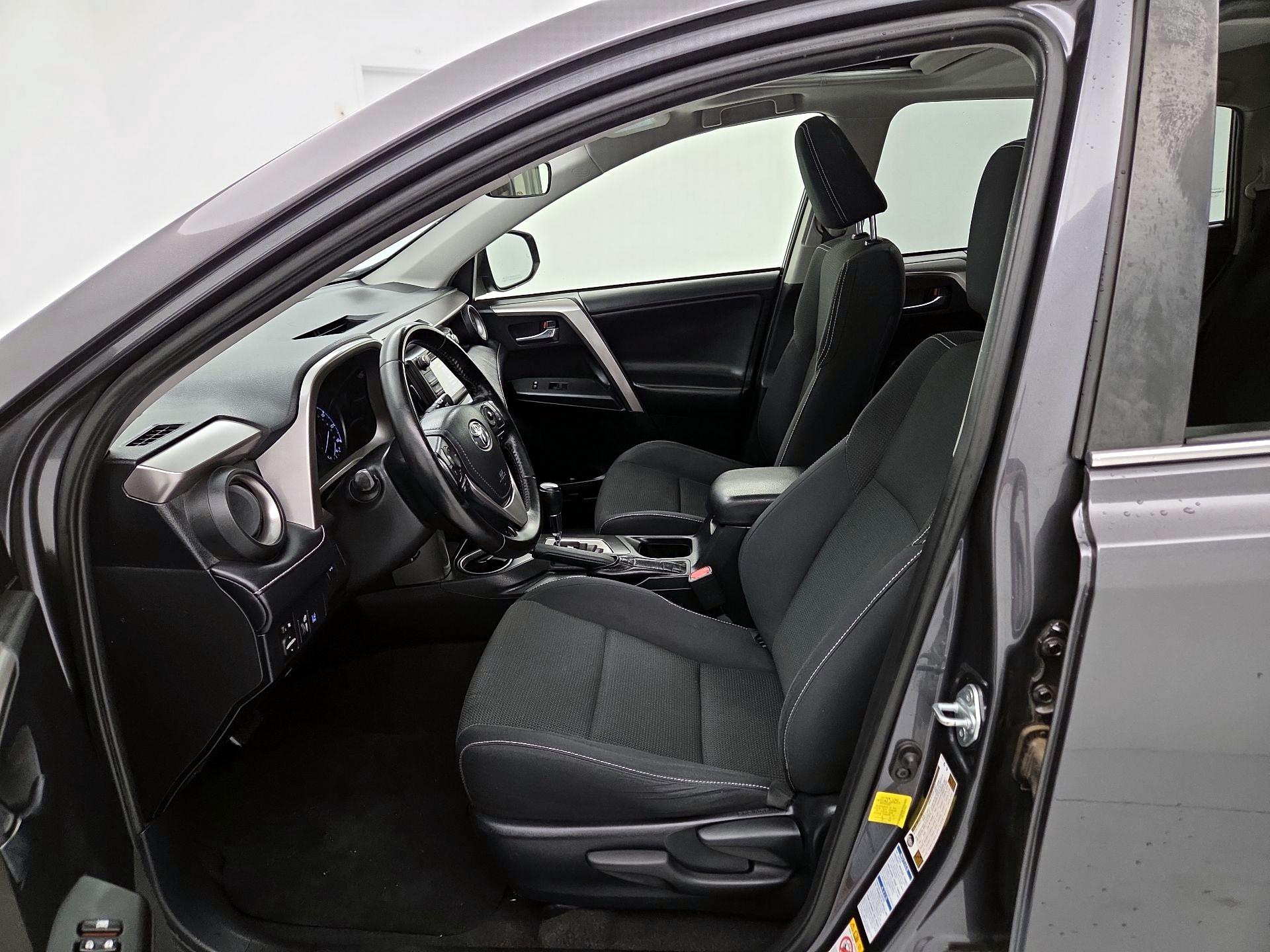 Thumbnail: 2017 Toyota RAV4 - 11