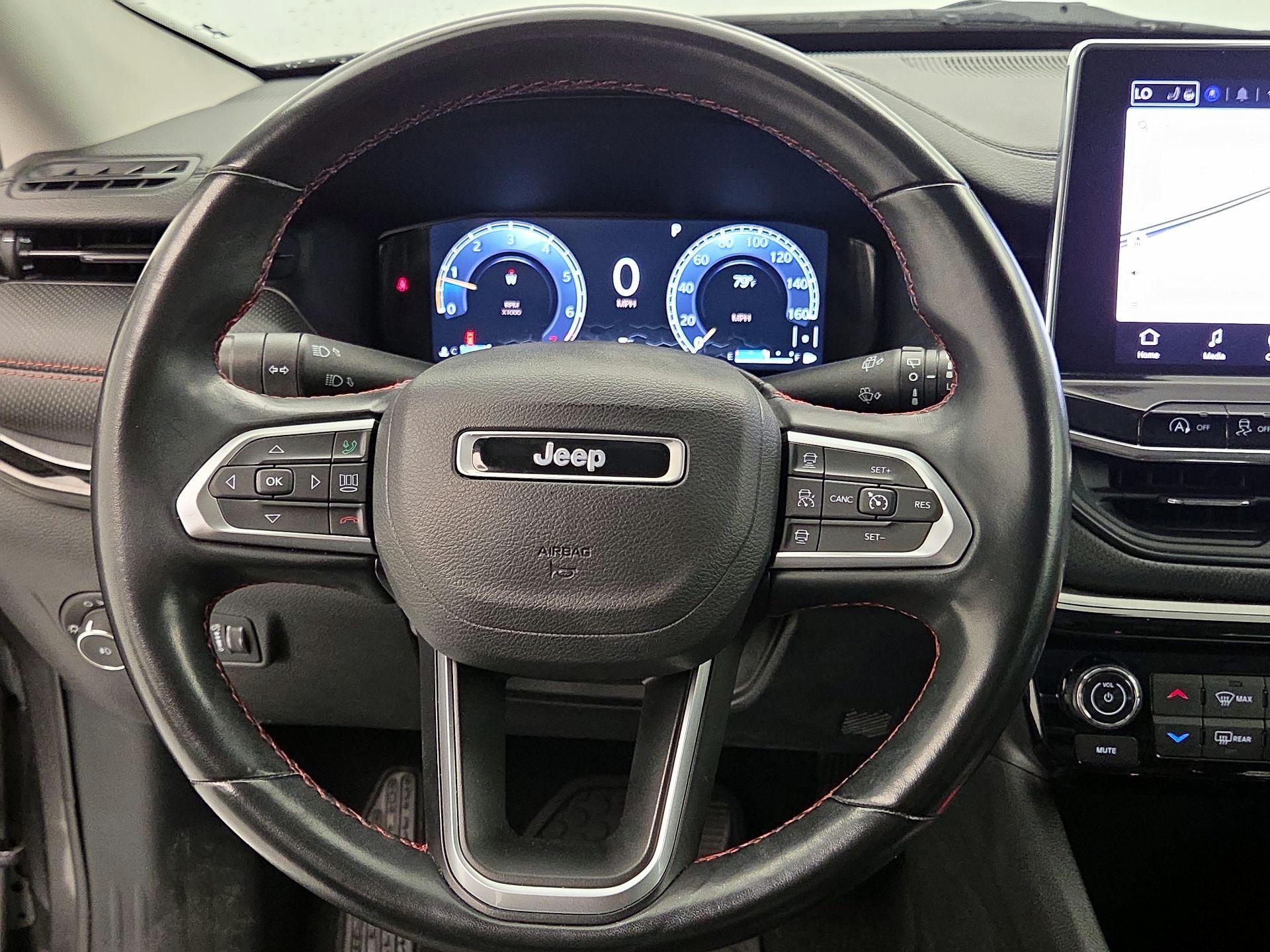 Thumbnail: 2022 Jeep Compass - 10