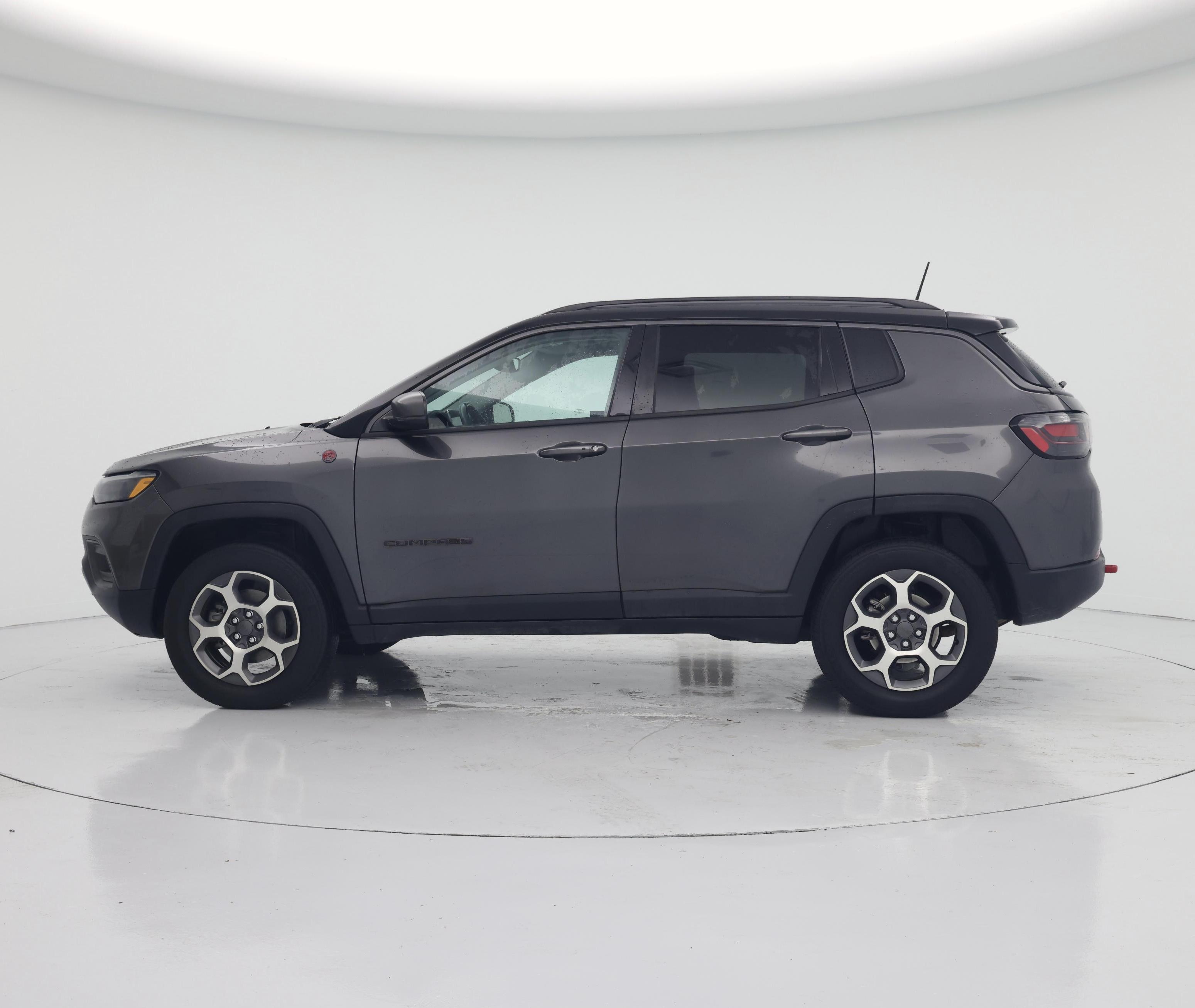 Thumbnail: 2022 Jeep Compass - 3