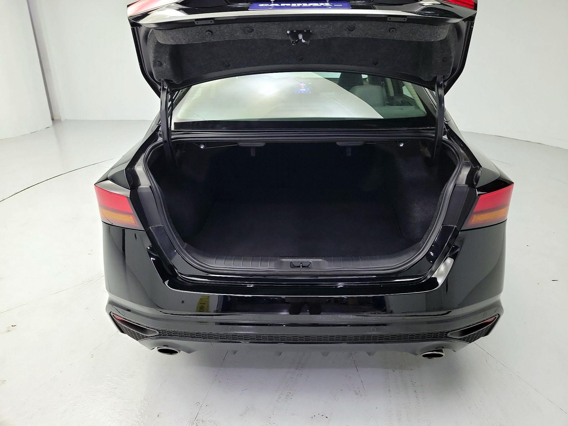 Thumbnail: 2024 Nissan Altima - 20