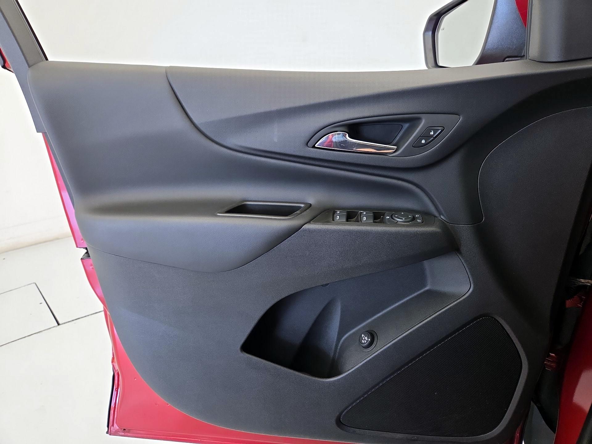 Thumbnail: 2024 Chevrolet Equinox - 12