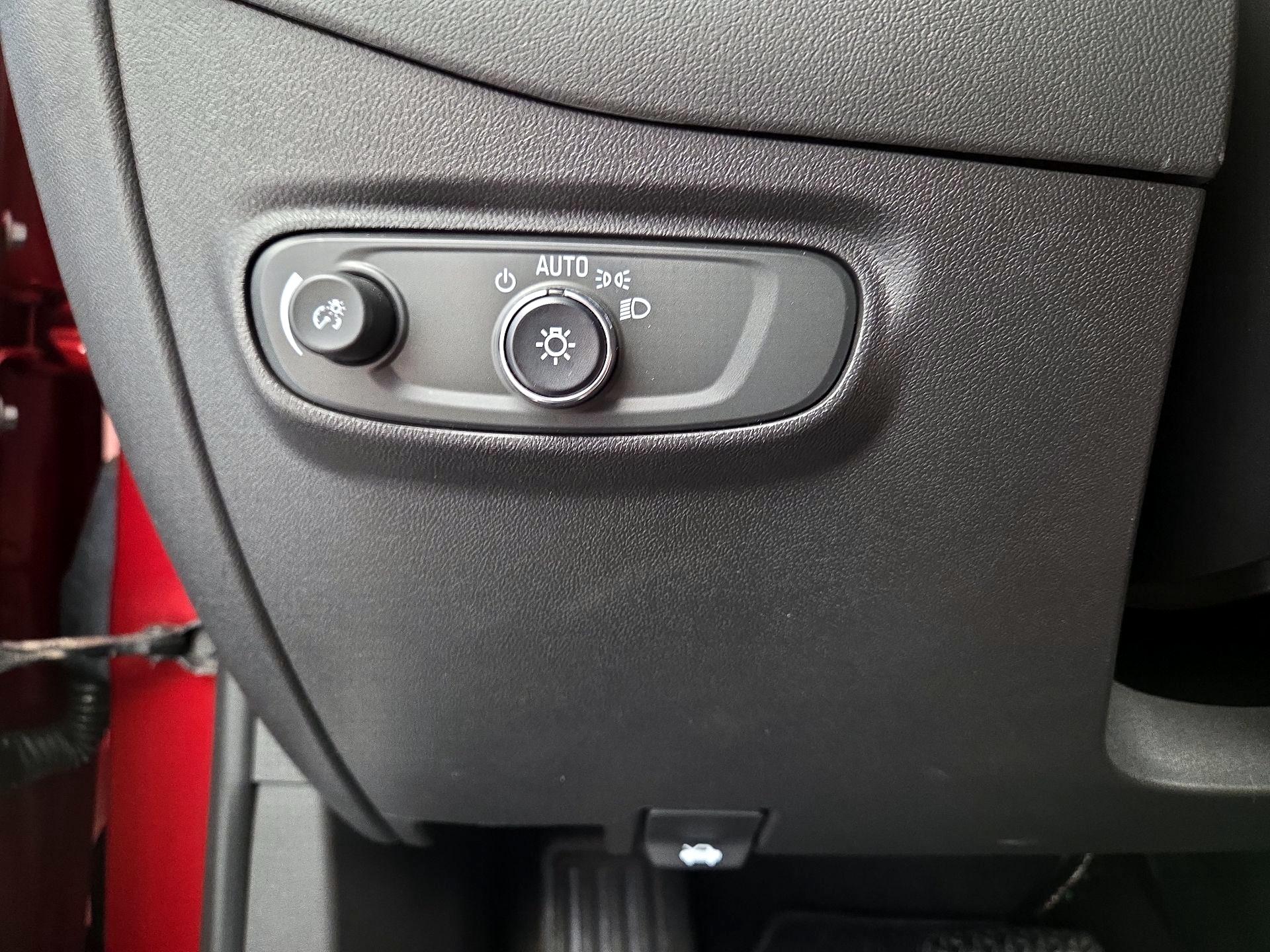 Thumbnail: 2024 Chevrolet Equinox - 13