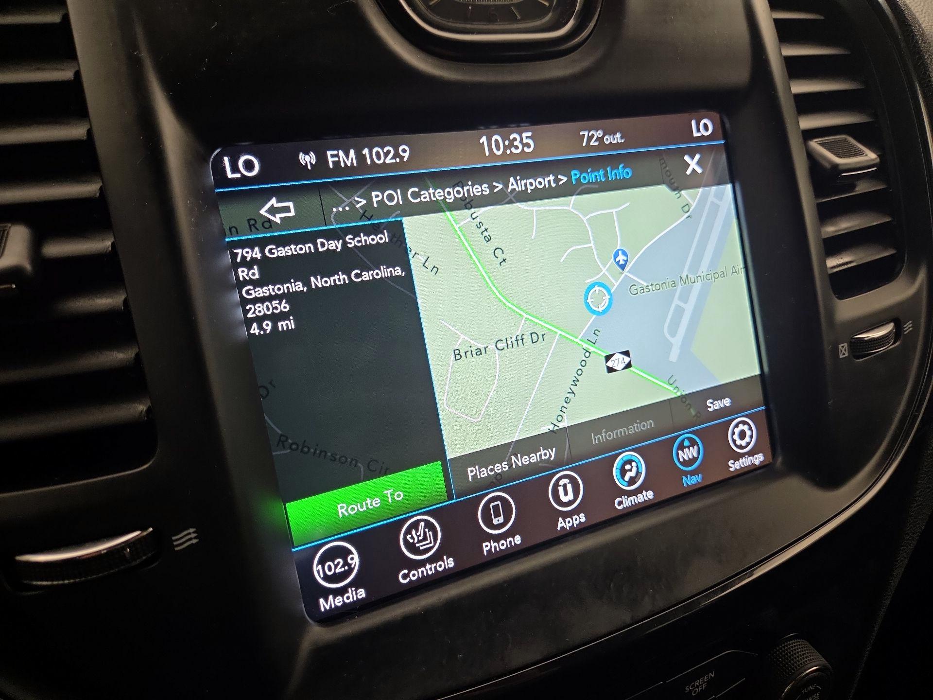 Thumbnail: 2021 Chrysler 300 - 14