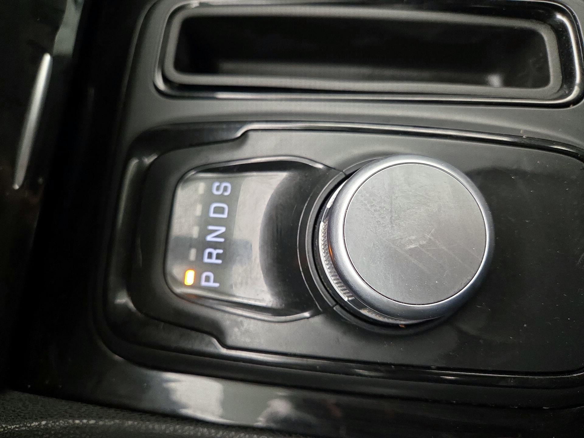 Thumbnail: 2021 Chrysler 300 - 18