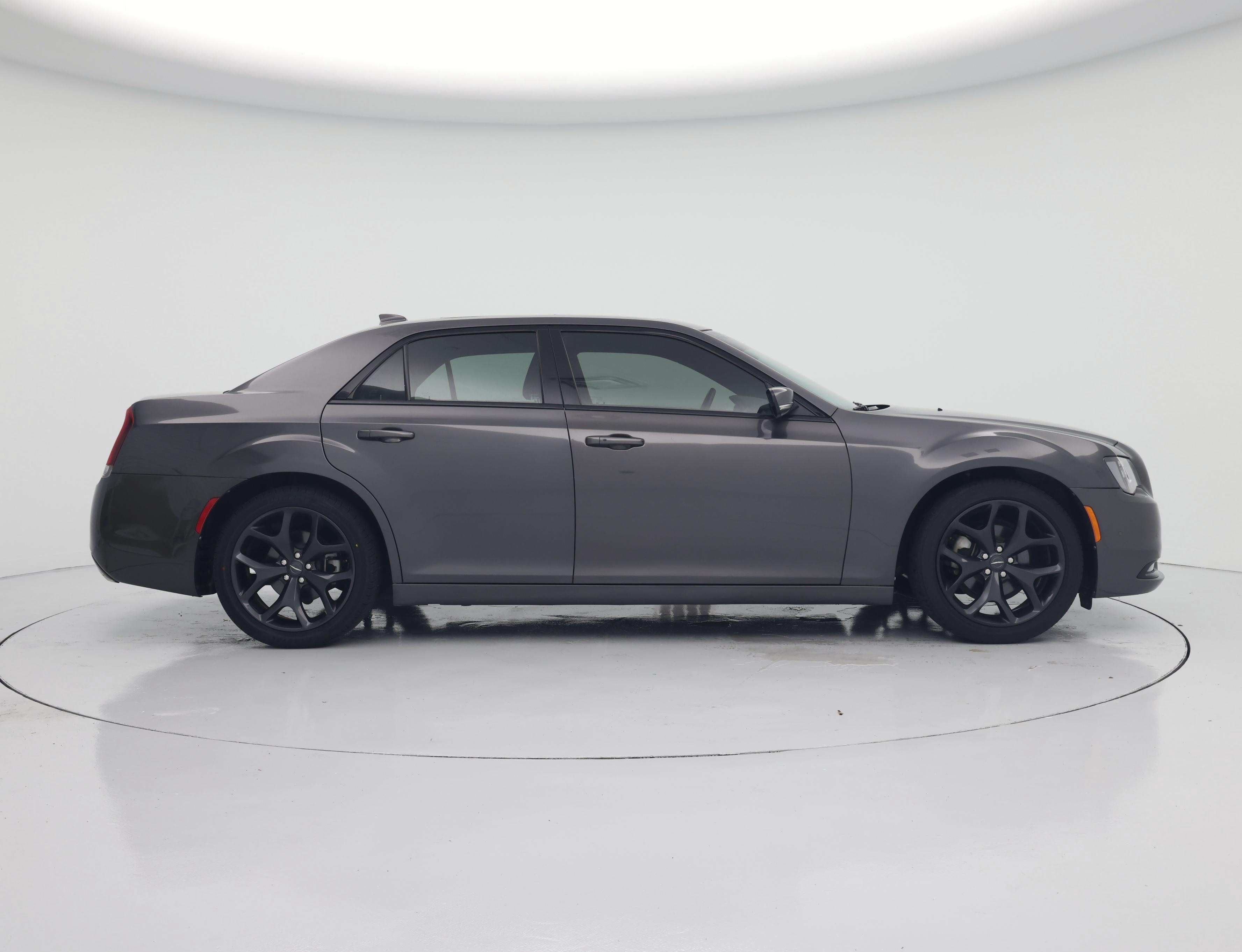 Thumbnail: 2021 Chrysler 300 - 7