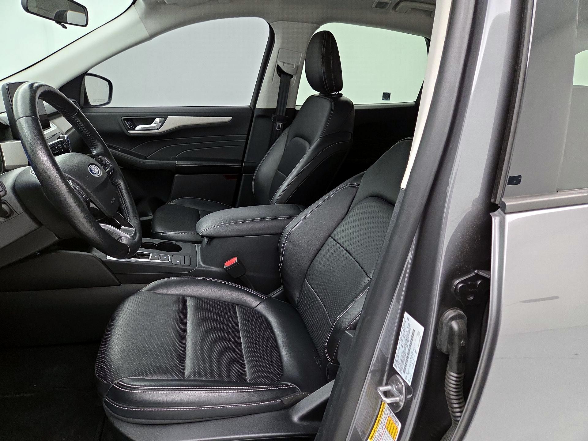 Thumbnail: 2021 Ford Escape - 11