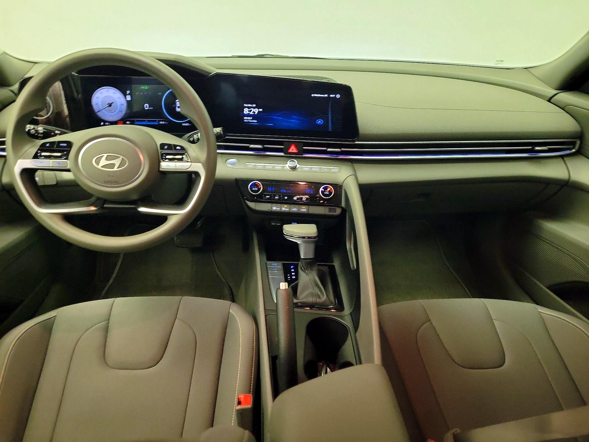 Thumbnail: 2024 Hyundai Elantra - 9