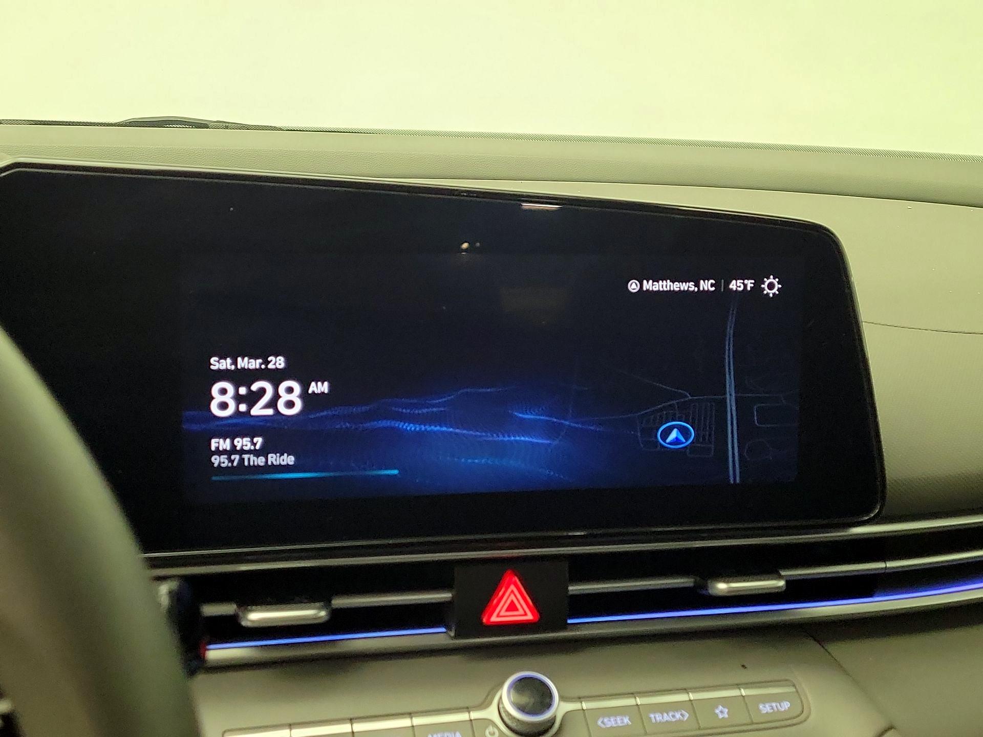 Thumbnail: 2024 Hyundai Elantra - 15