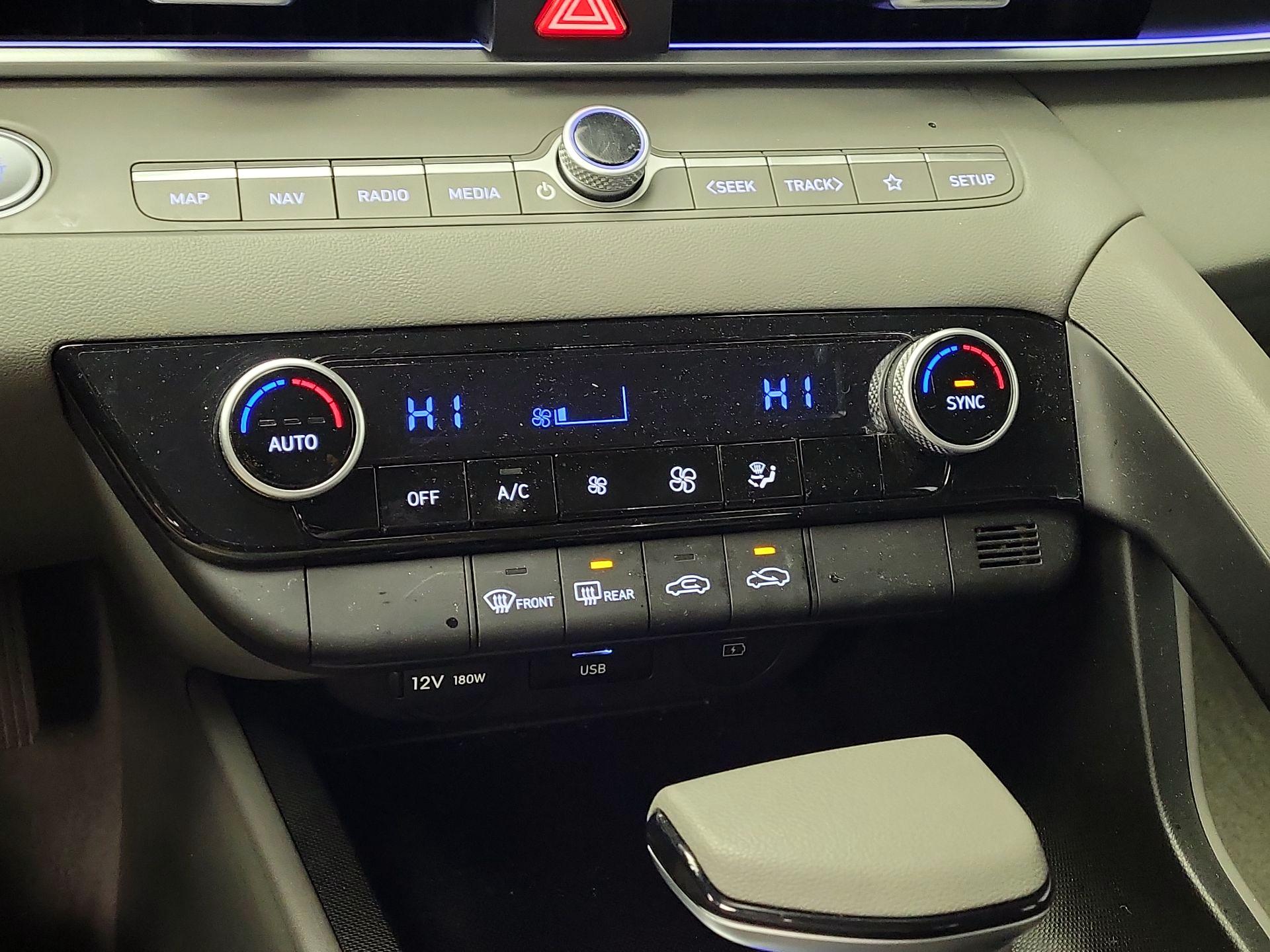 Thumbnail: 2024 Hyundai Elantra - 16