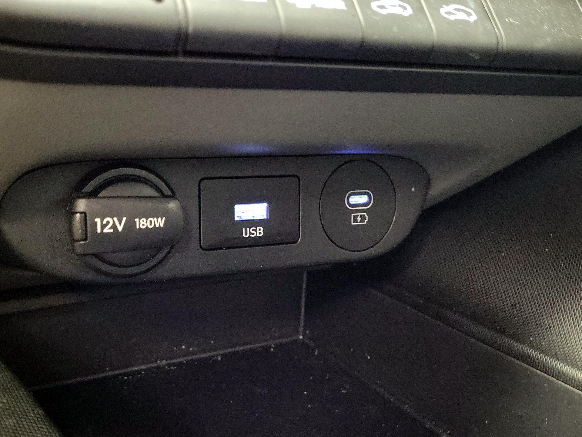 Thumbnail: 2024 Hyundai Elantra - 18