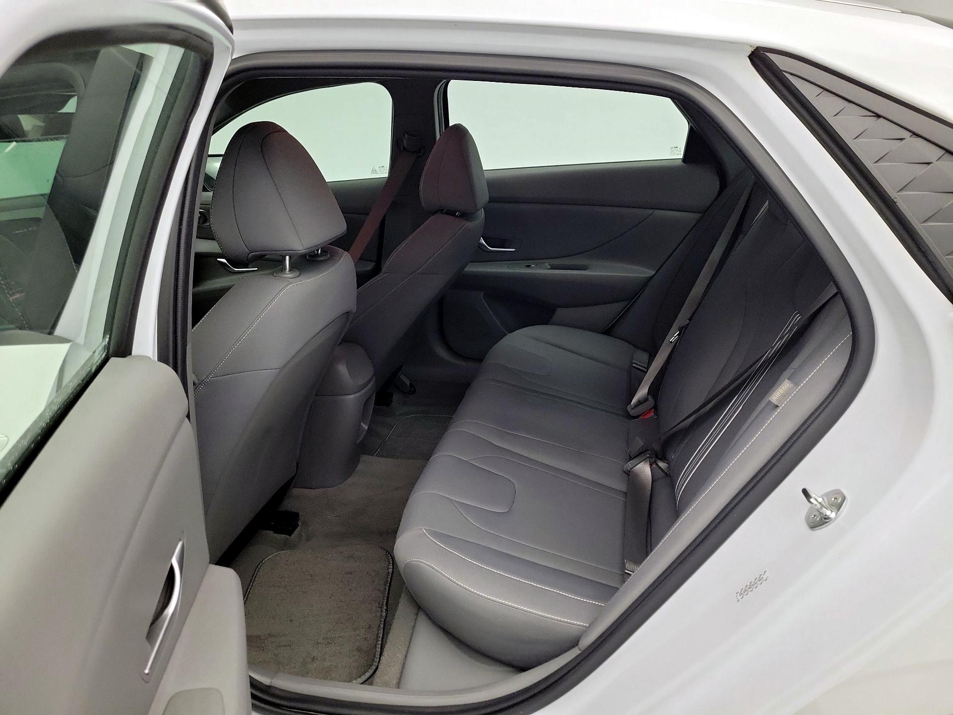 Thumbnail: 2024 Hyundai Elantra - 19