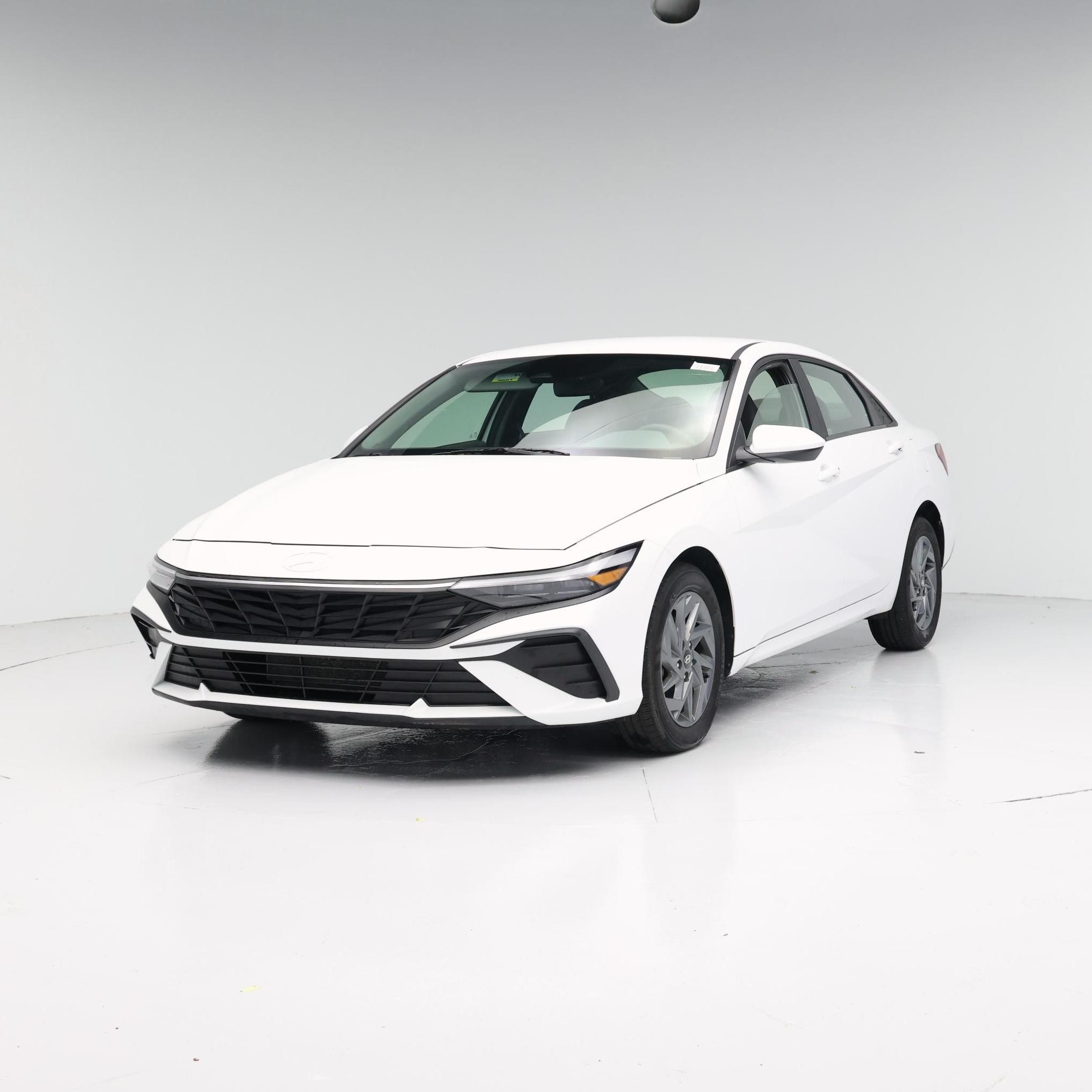 Thumbnail: 2024 Hyundai Elantra - 4