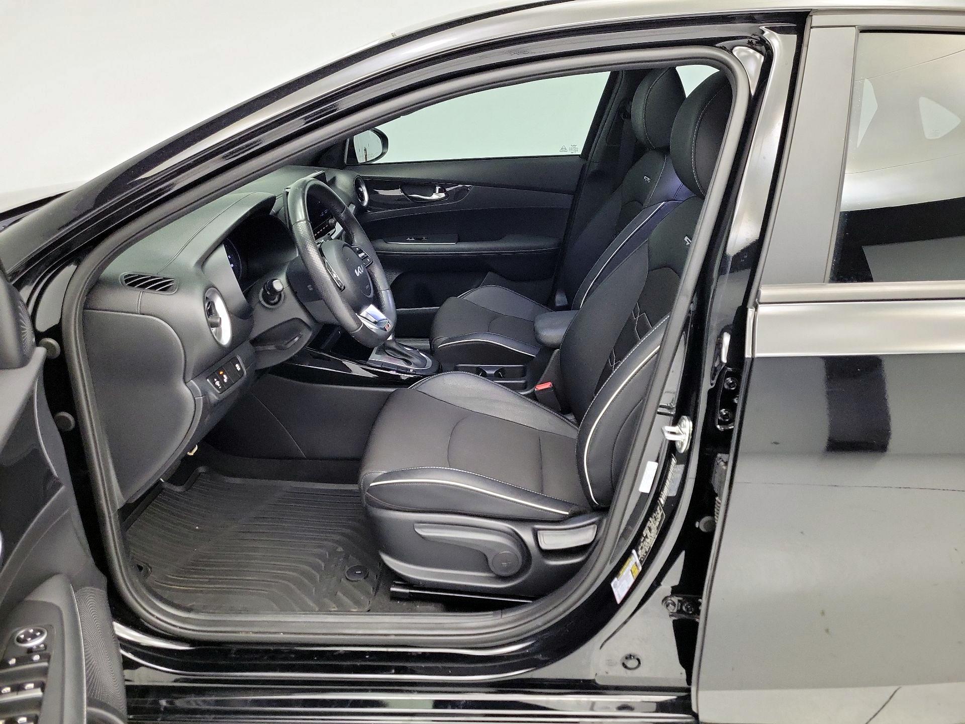 Thumbnail: 2024 Kia Forte - 11