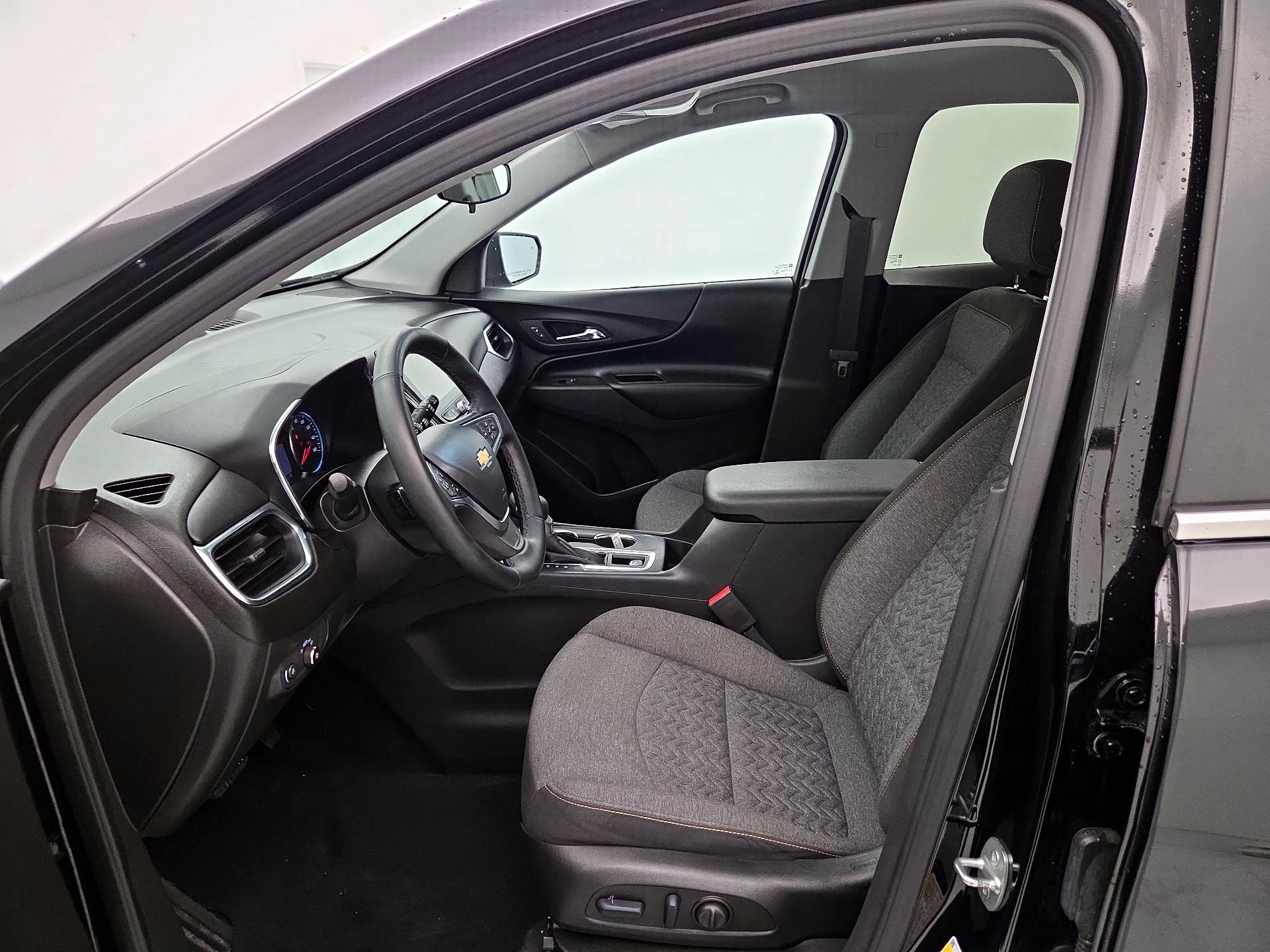 Thumbnail: 2023 Chevrolet Equinox - 11