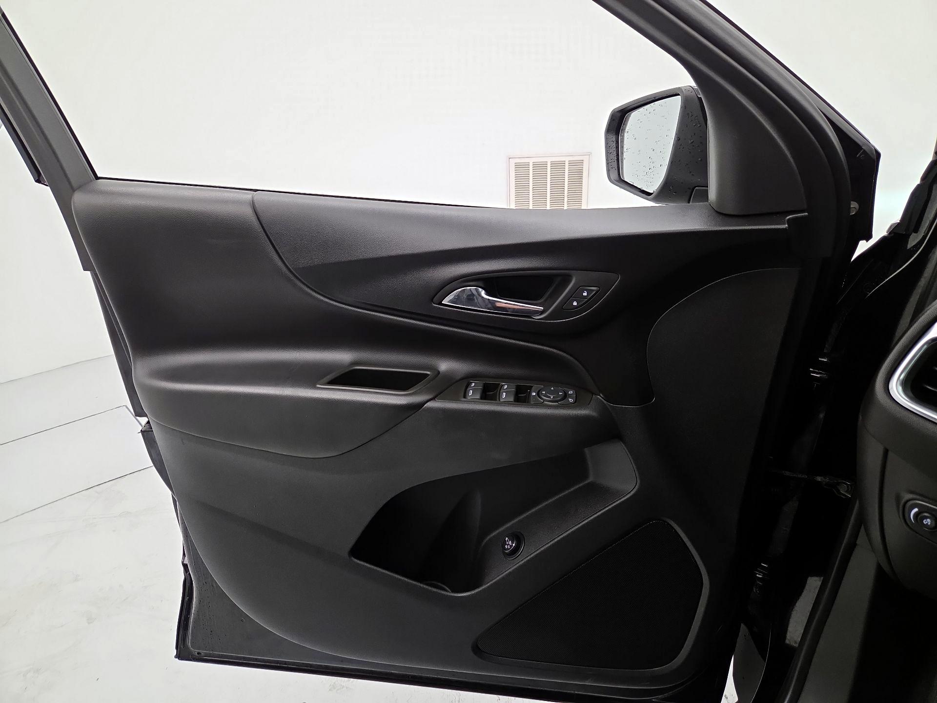 Thumbnail: 2023 Chevrolet Equinox - 12