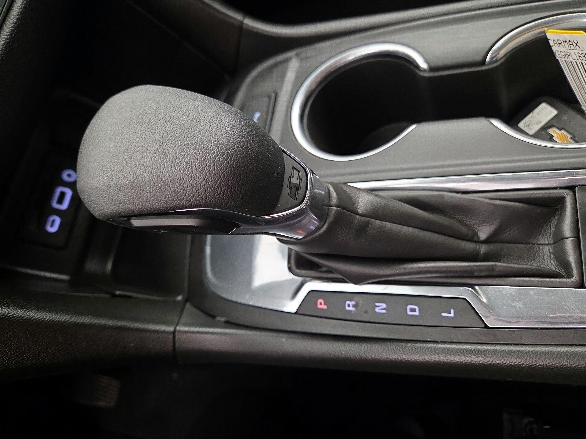 Thumbnail: 2023 Chevrolet Equinox - 17