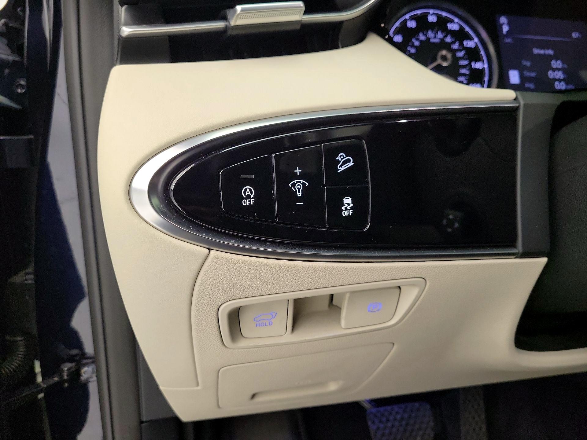 Thumbnail: 2023 Genesis GV70 - 13