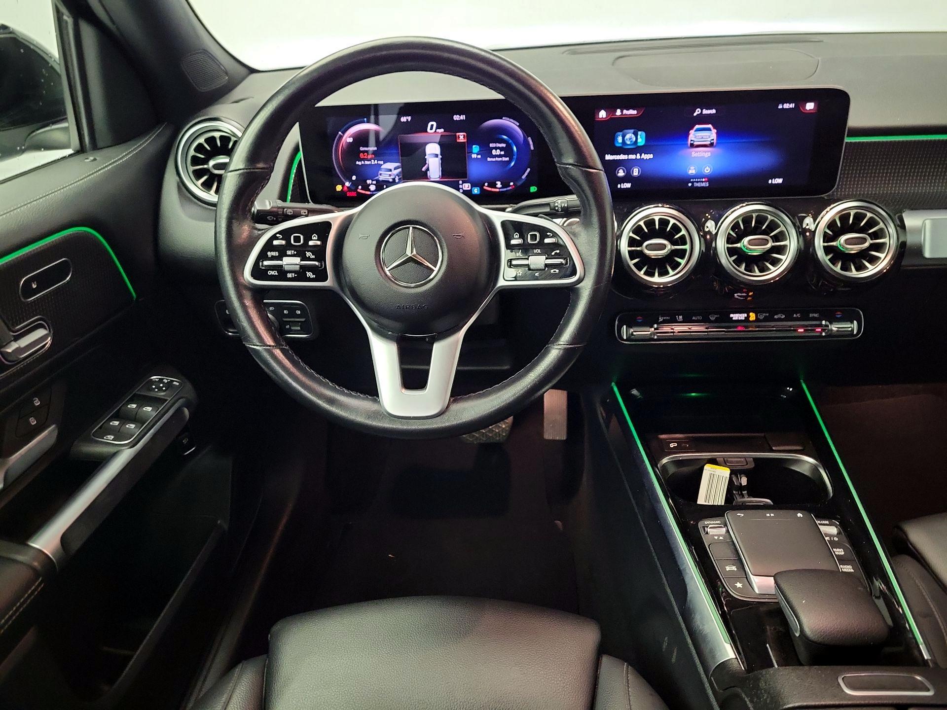 Thumbnail: 2021 Mercedes-Benz GLB - 10