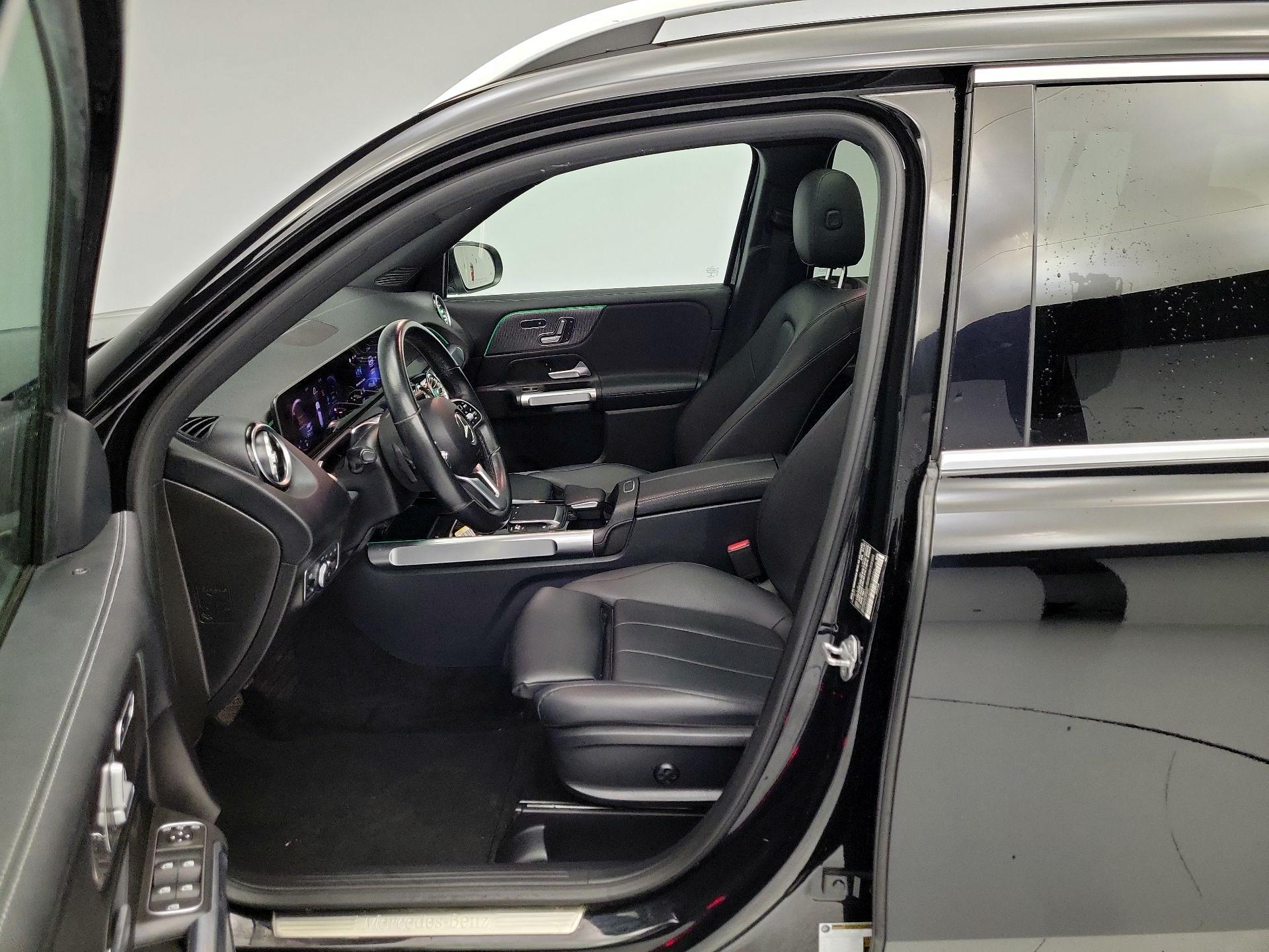 Thumbnail: 2021 Mercedes-Benz GLB - 11