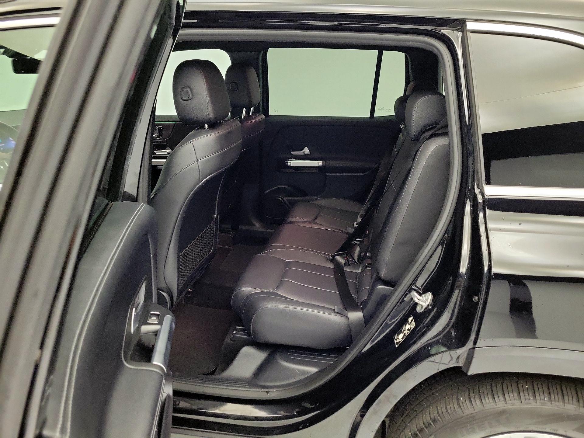 Thumbnail: 2021 Mercedes-Benz GLB - 20