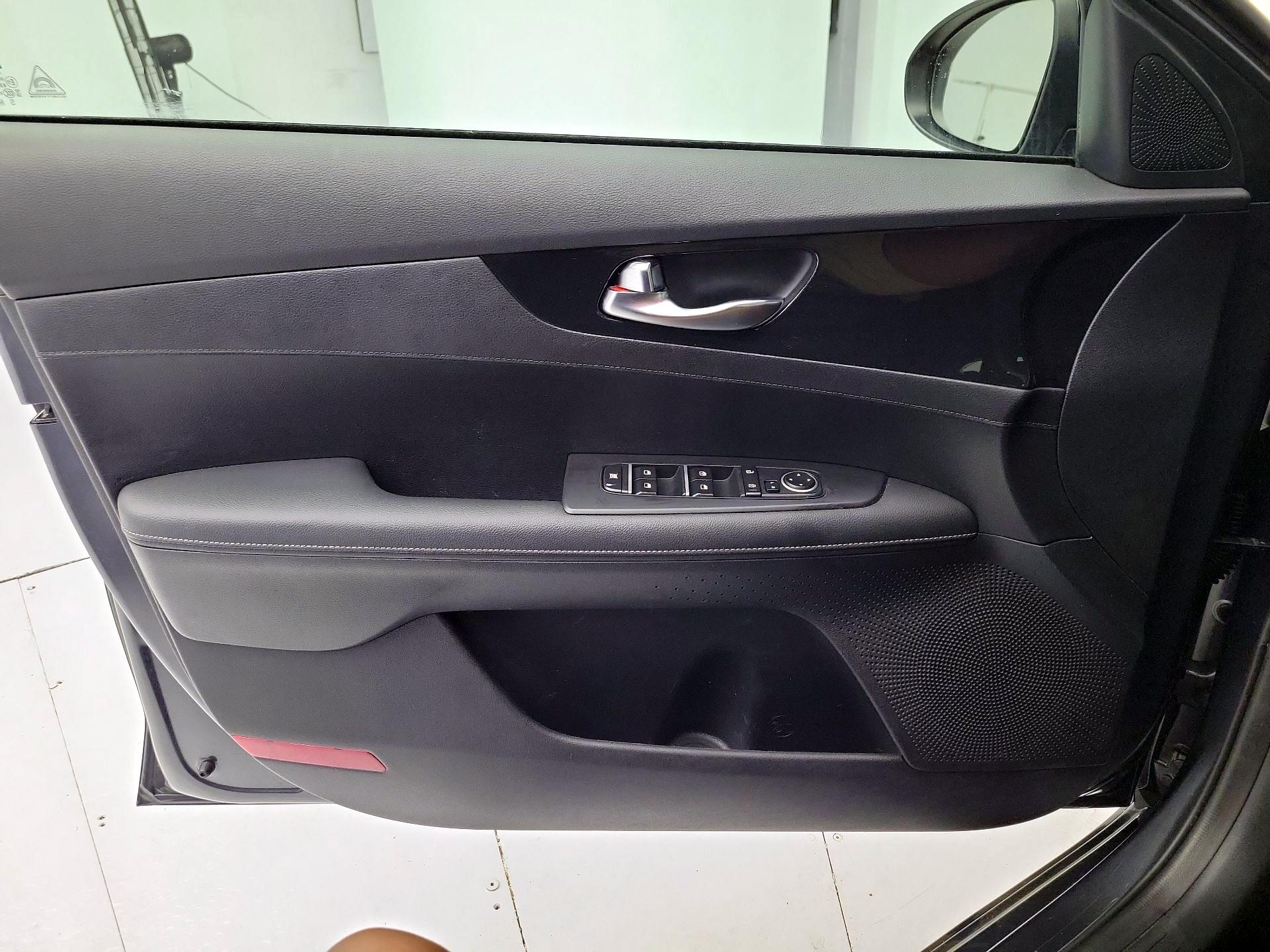 Thumbnail: 2024 Kia Forte - 12