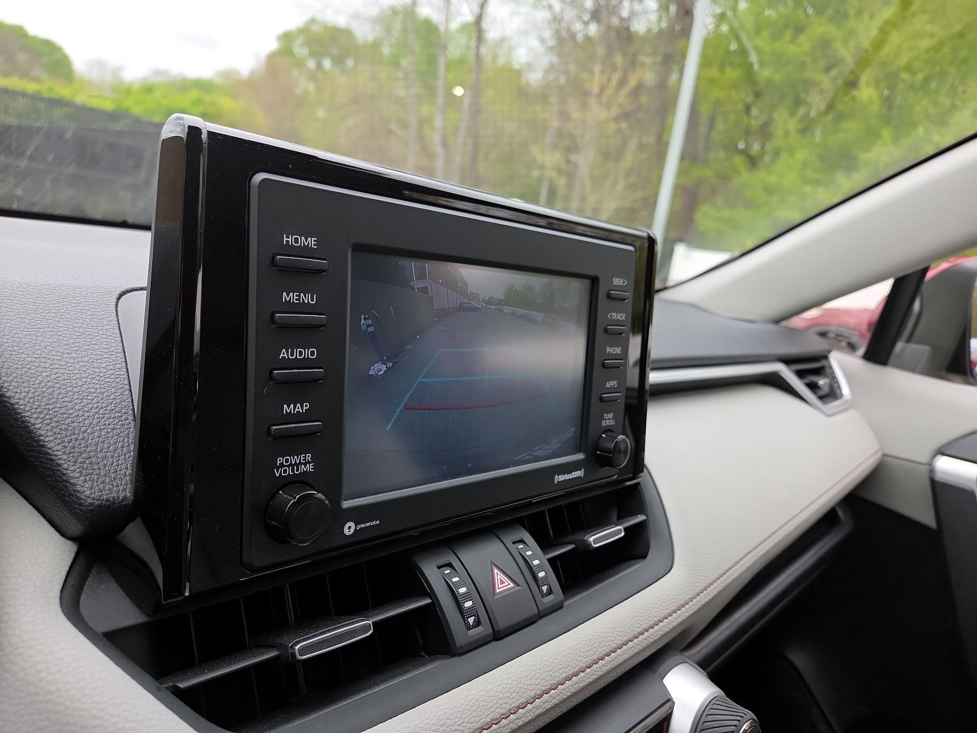 Thumbnail: 2020 Toyota RAV4 - 12