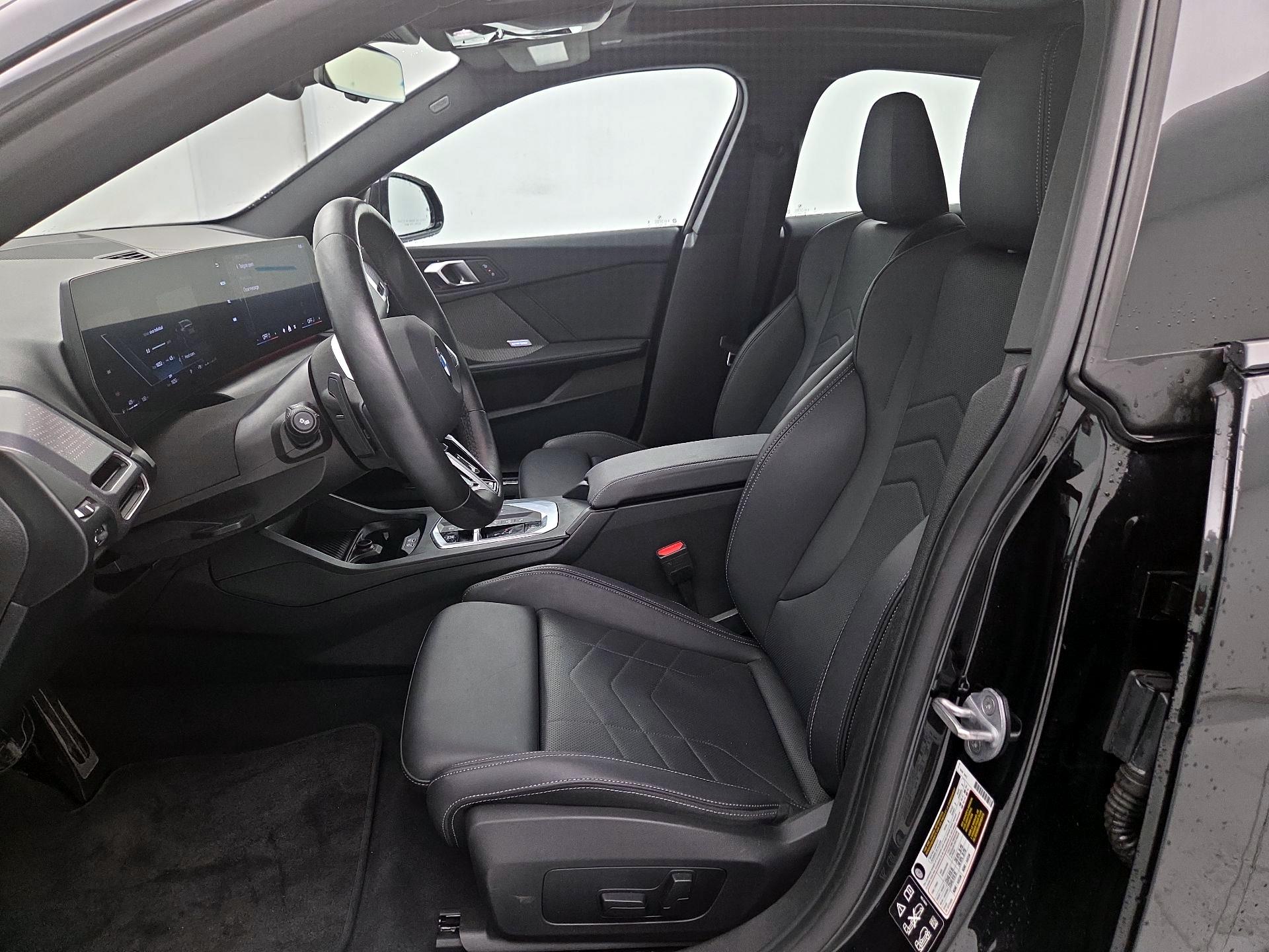 Thumbnail: 2025 BMW 2 Series - 11