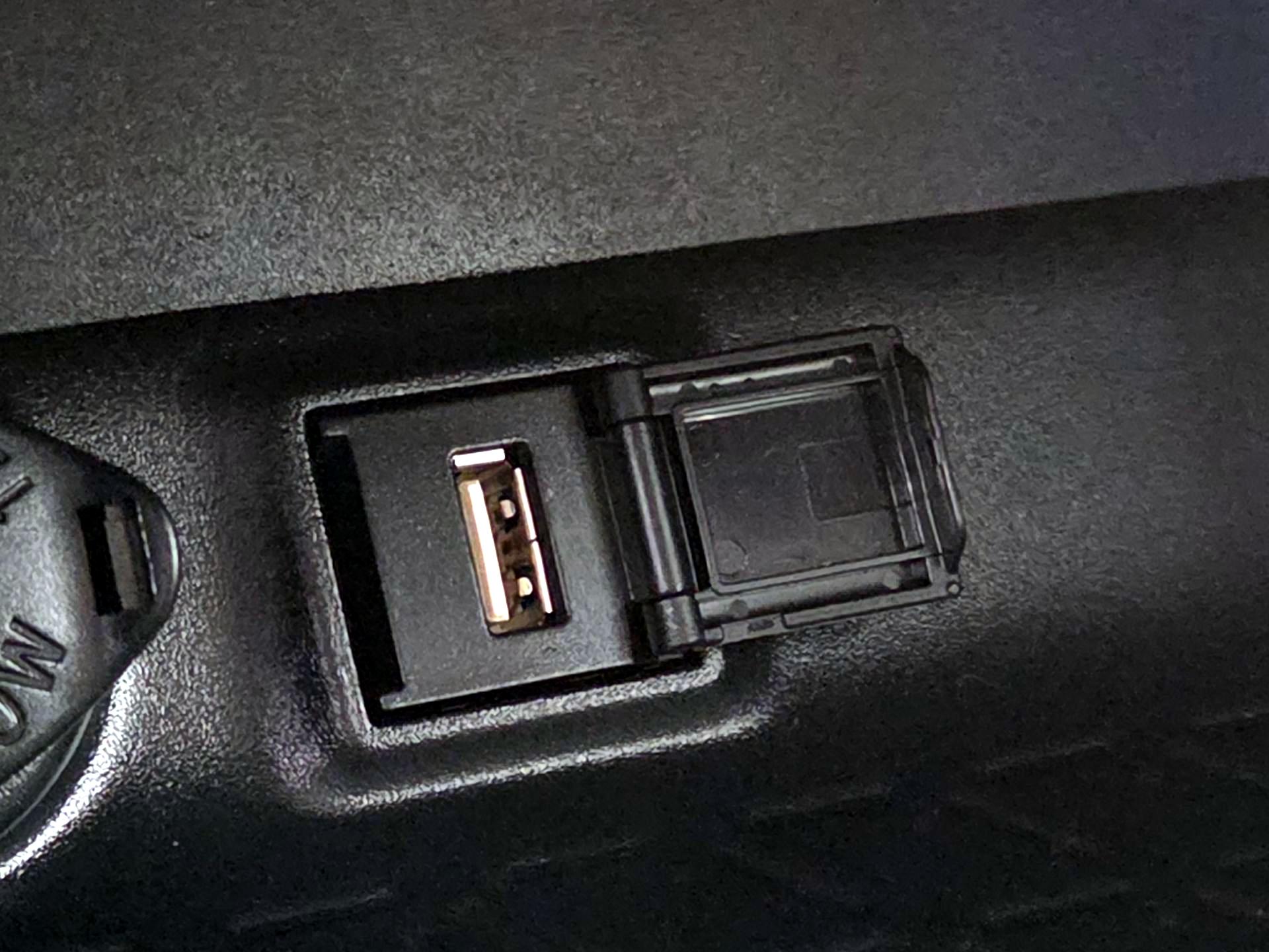 Thumbnail: 2021 Toyota RAV4 - 18