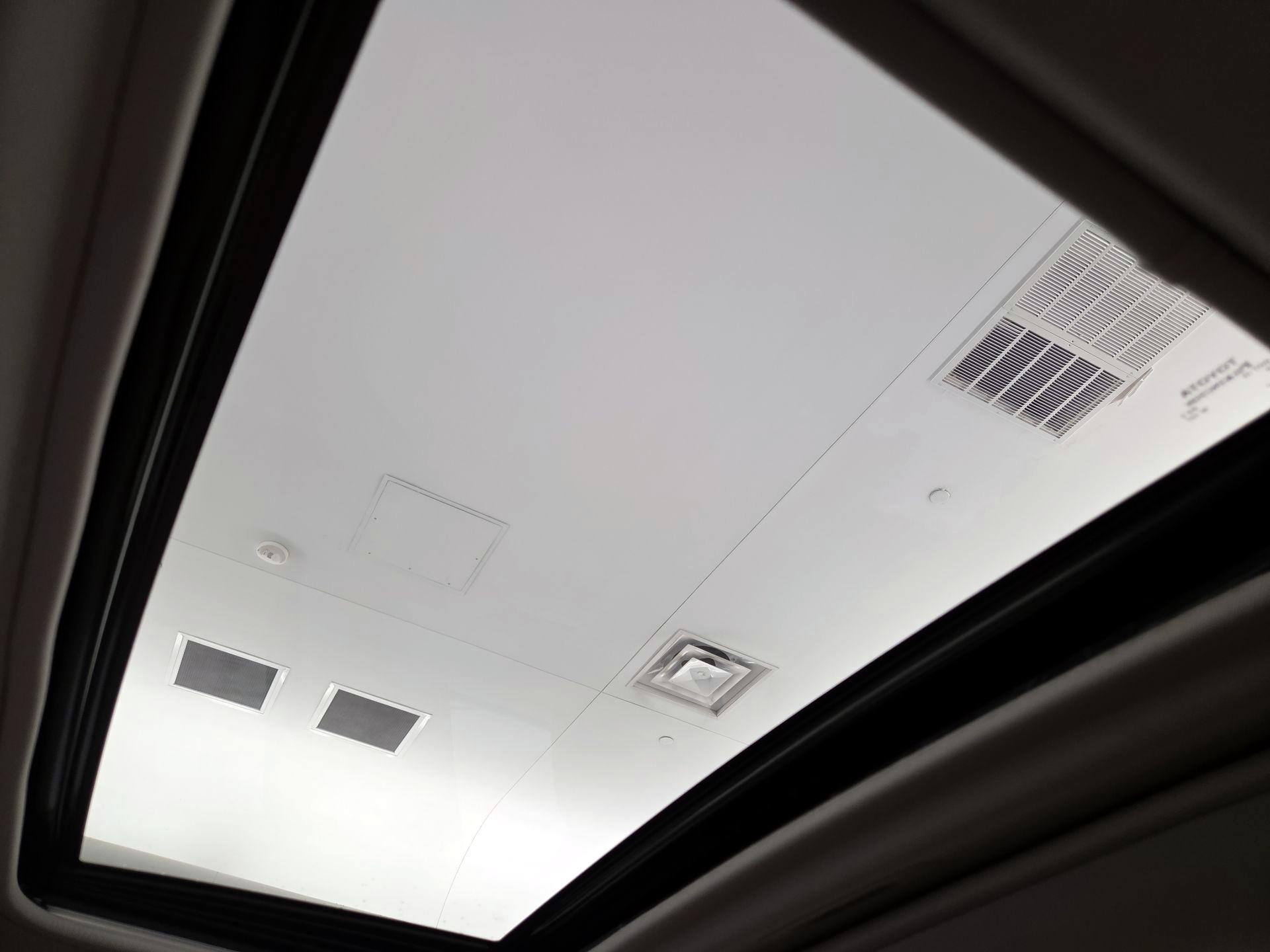 Thumbnail: 2021 Toyota RAV4 - 19