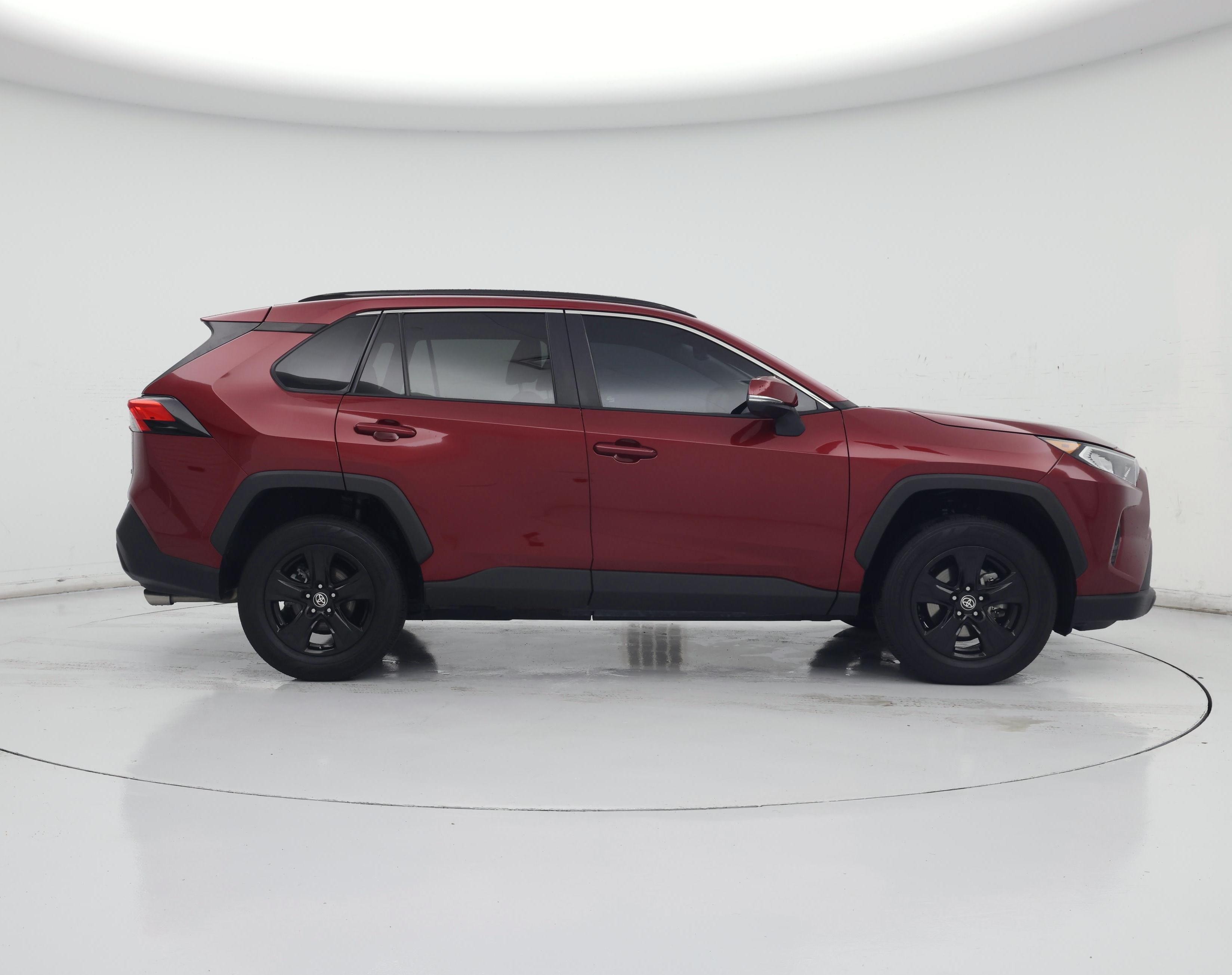 Thumbnail: 2021 Toyota RAV4 - 7