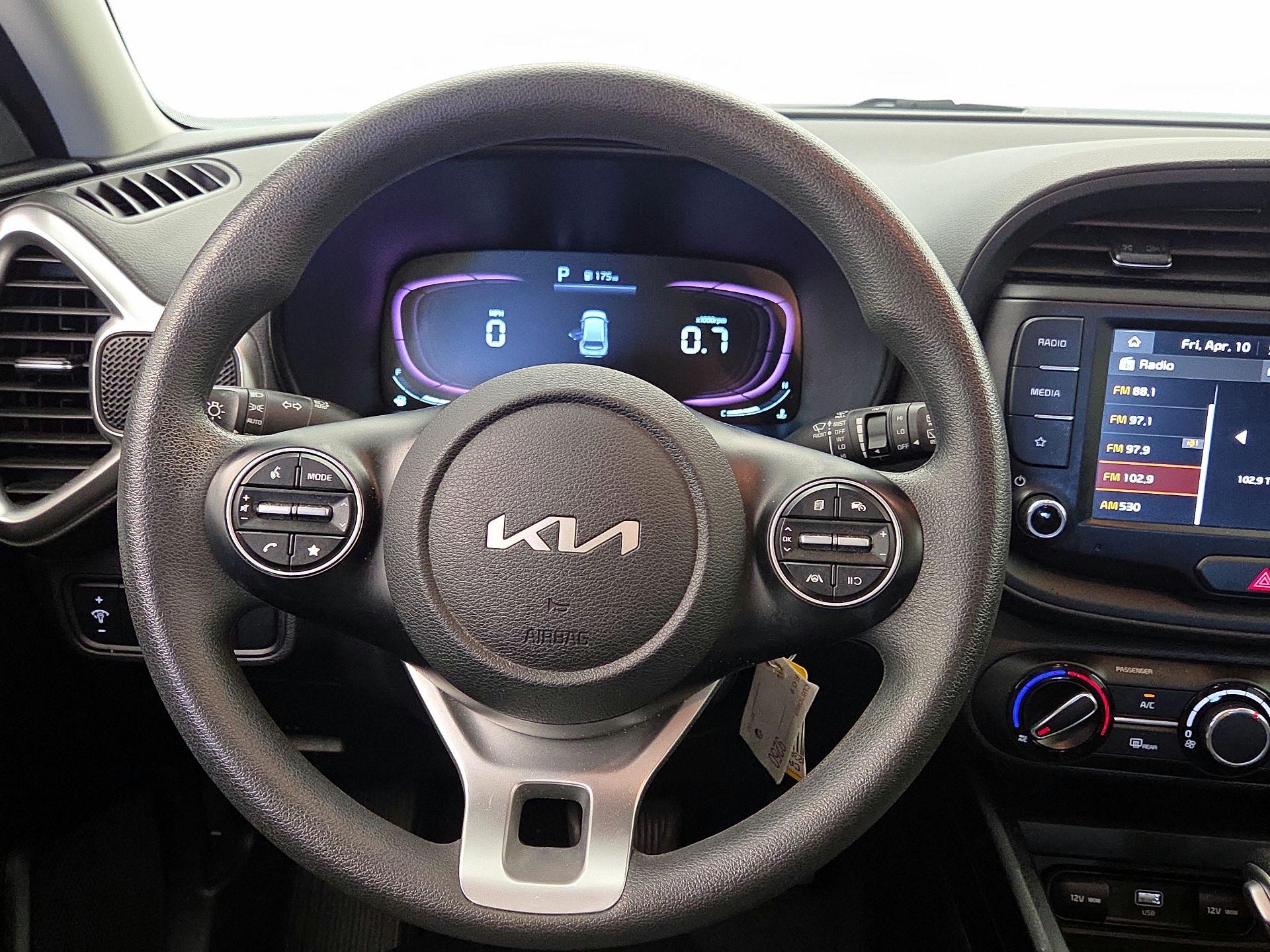Thumbnail: 2023 Kia Soul - 10
