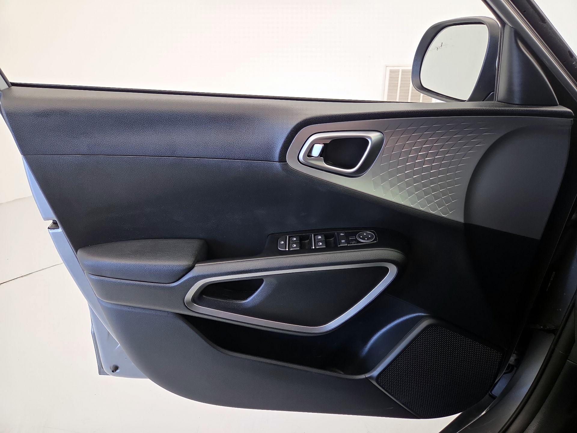 Thumbnail: 2023 Kia Soul - 12
