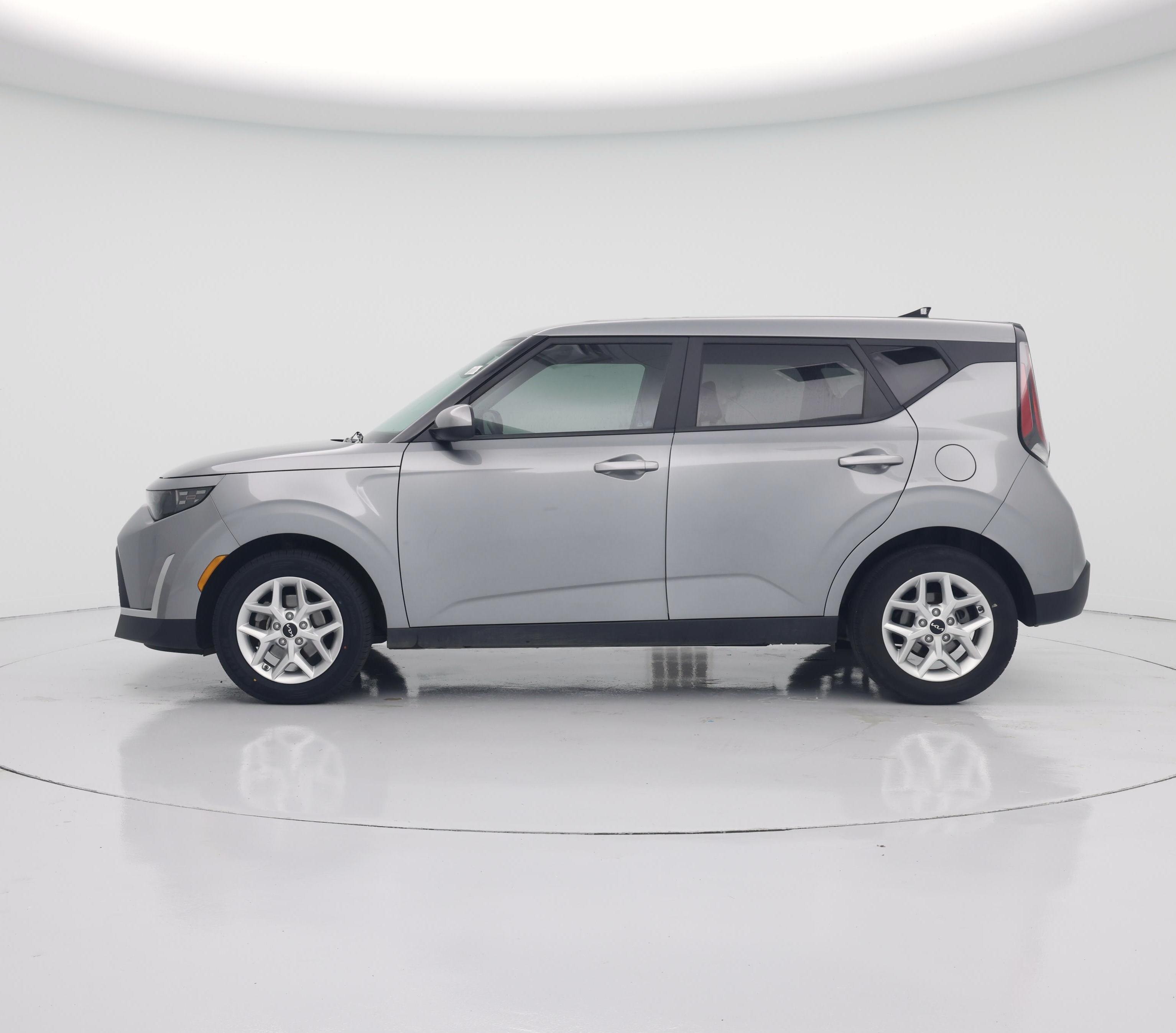 Thumbnail: 2023 Kia Soul - 3