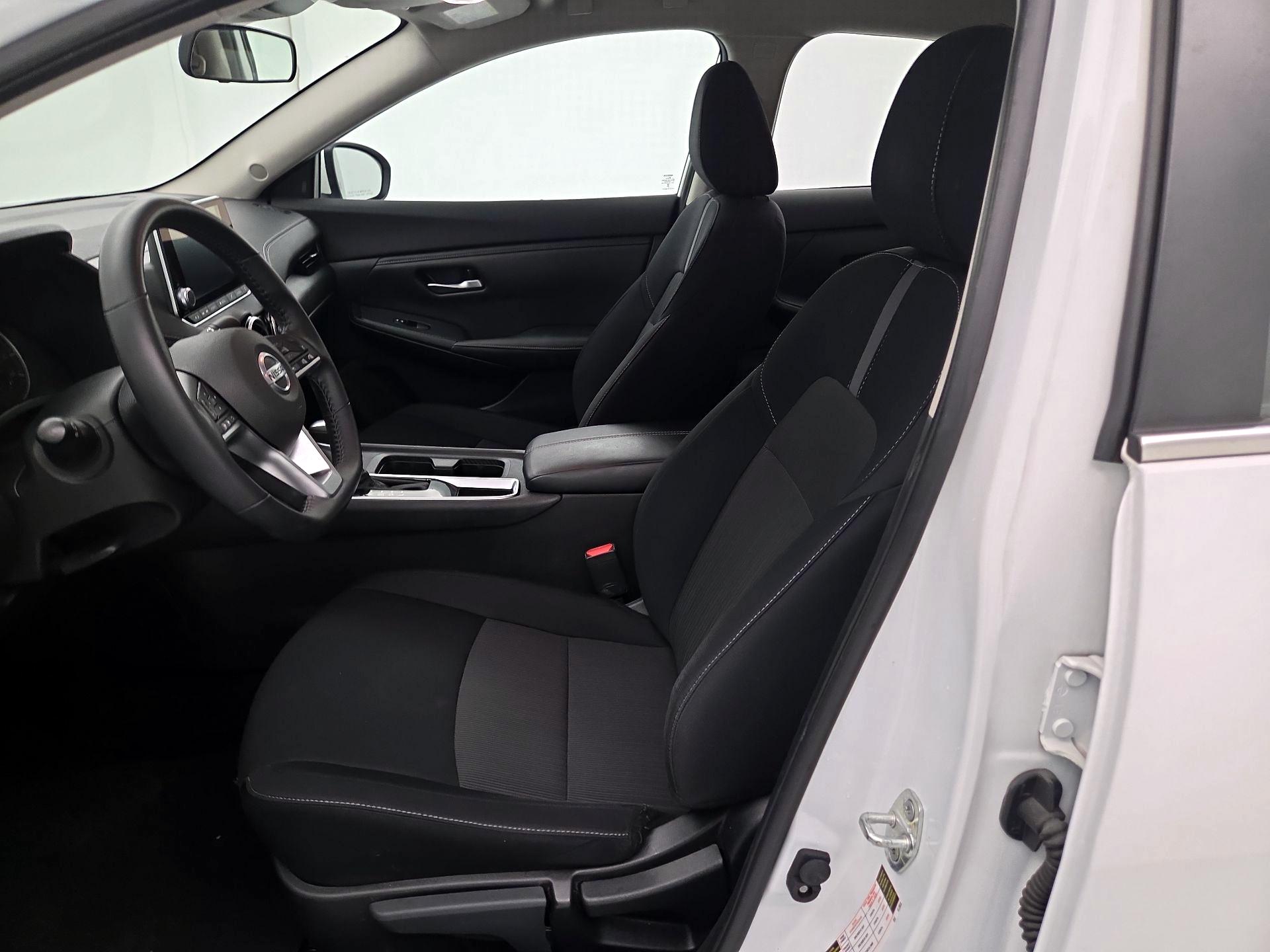 Thumbnail: 2023 Nissan Sentra - 11