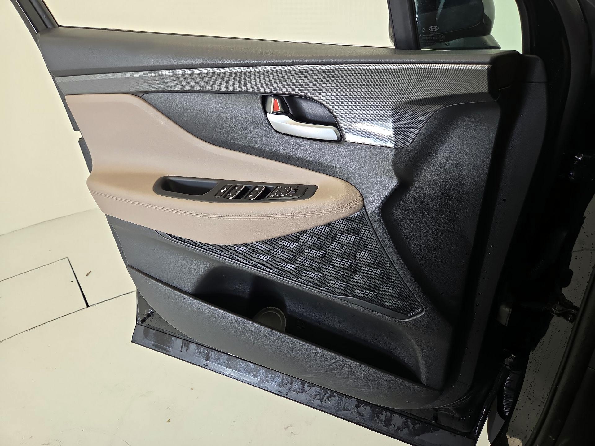 Thumbnail: 2023 Hyundai Santa Fe - 12