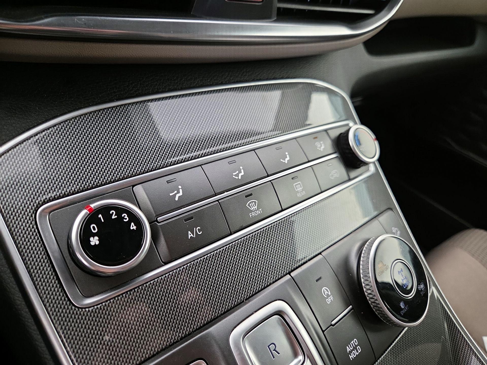 Thumbnail: 2023 Hyundai Santa Fe - 16