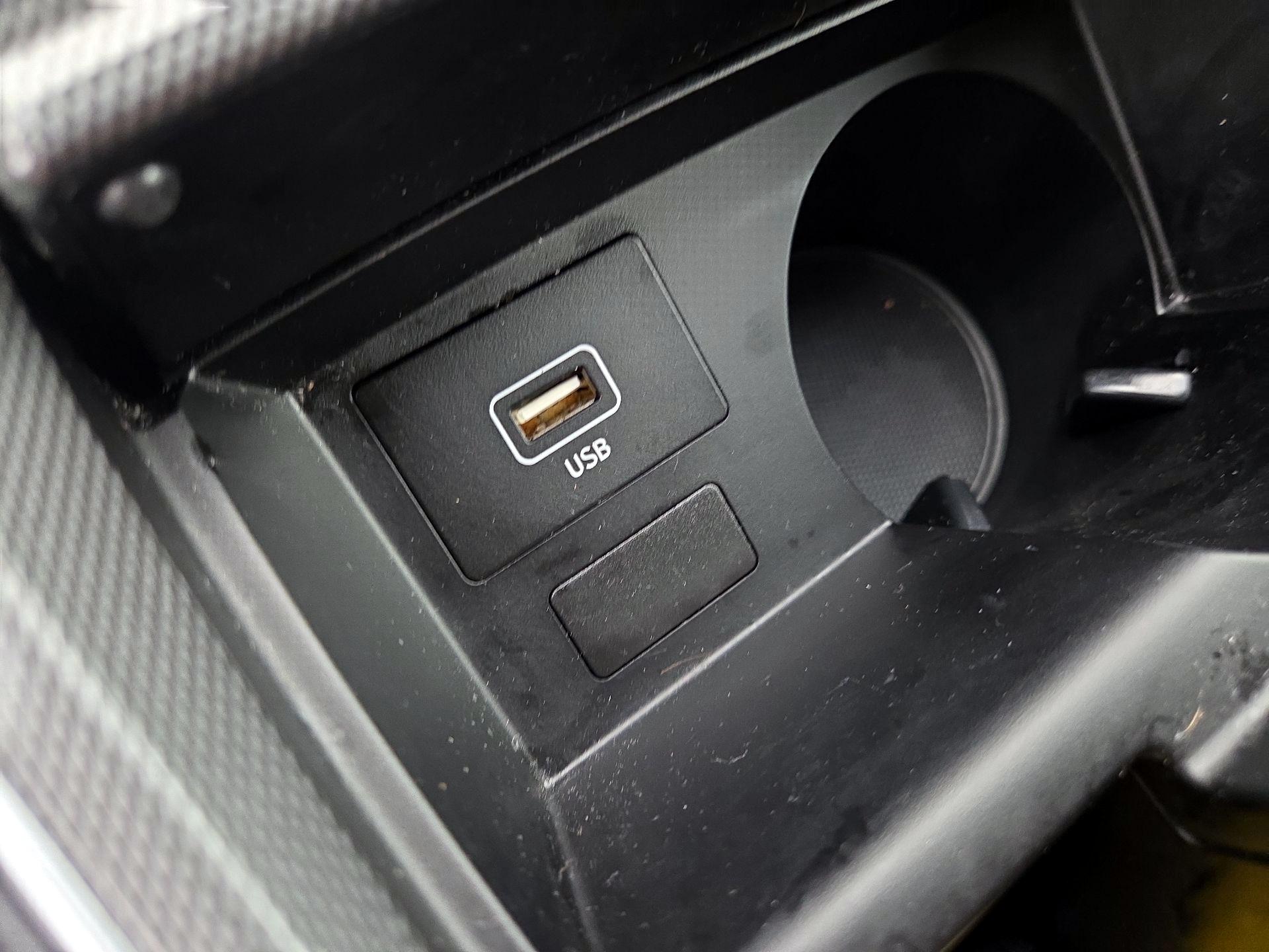 Thumbnail: 2023 Hyundai Santa Fe - 18