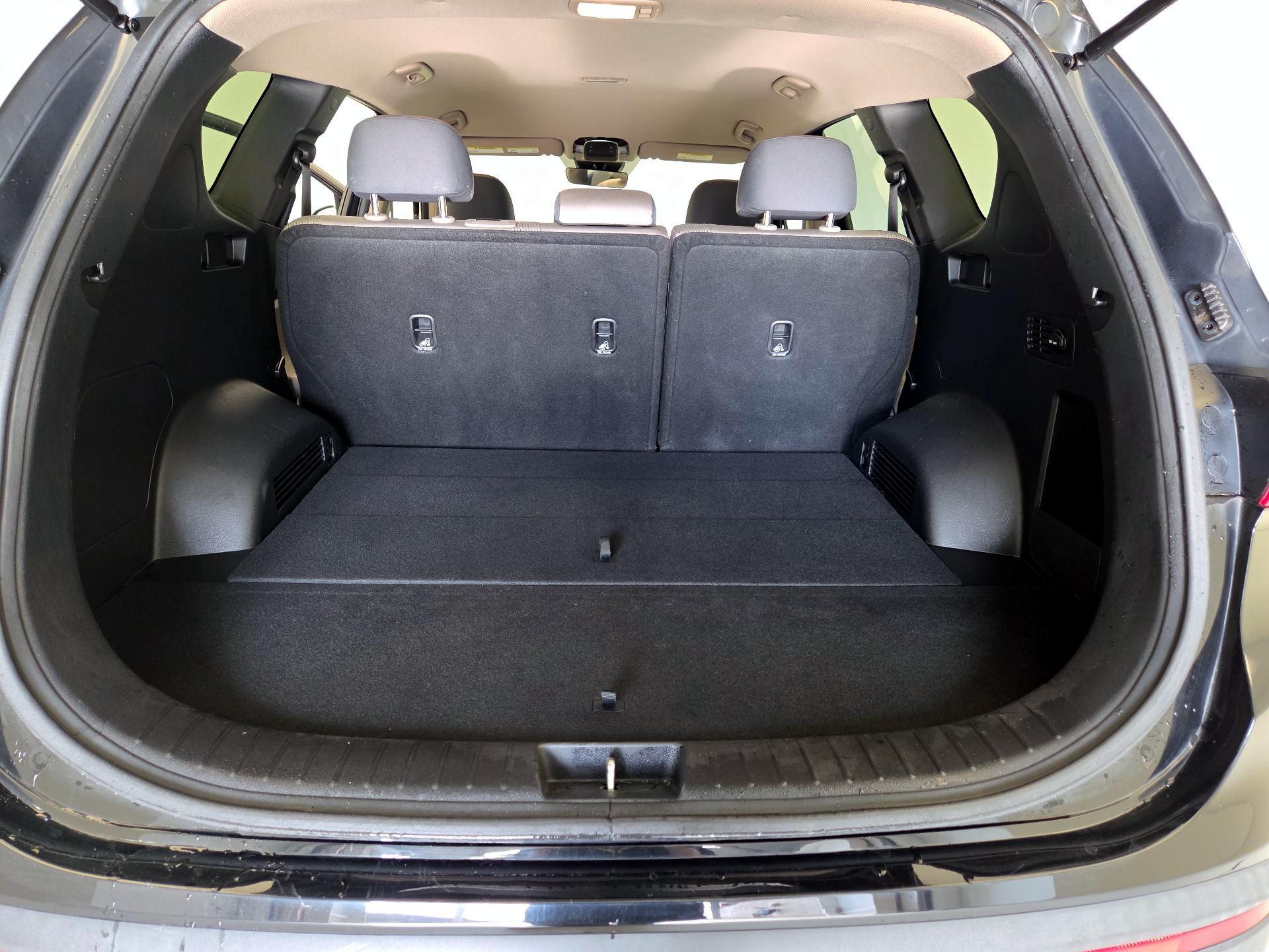 Thumbnail: 2023 Hyundai Santa Fe - 20