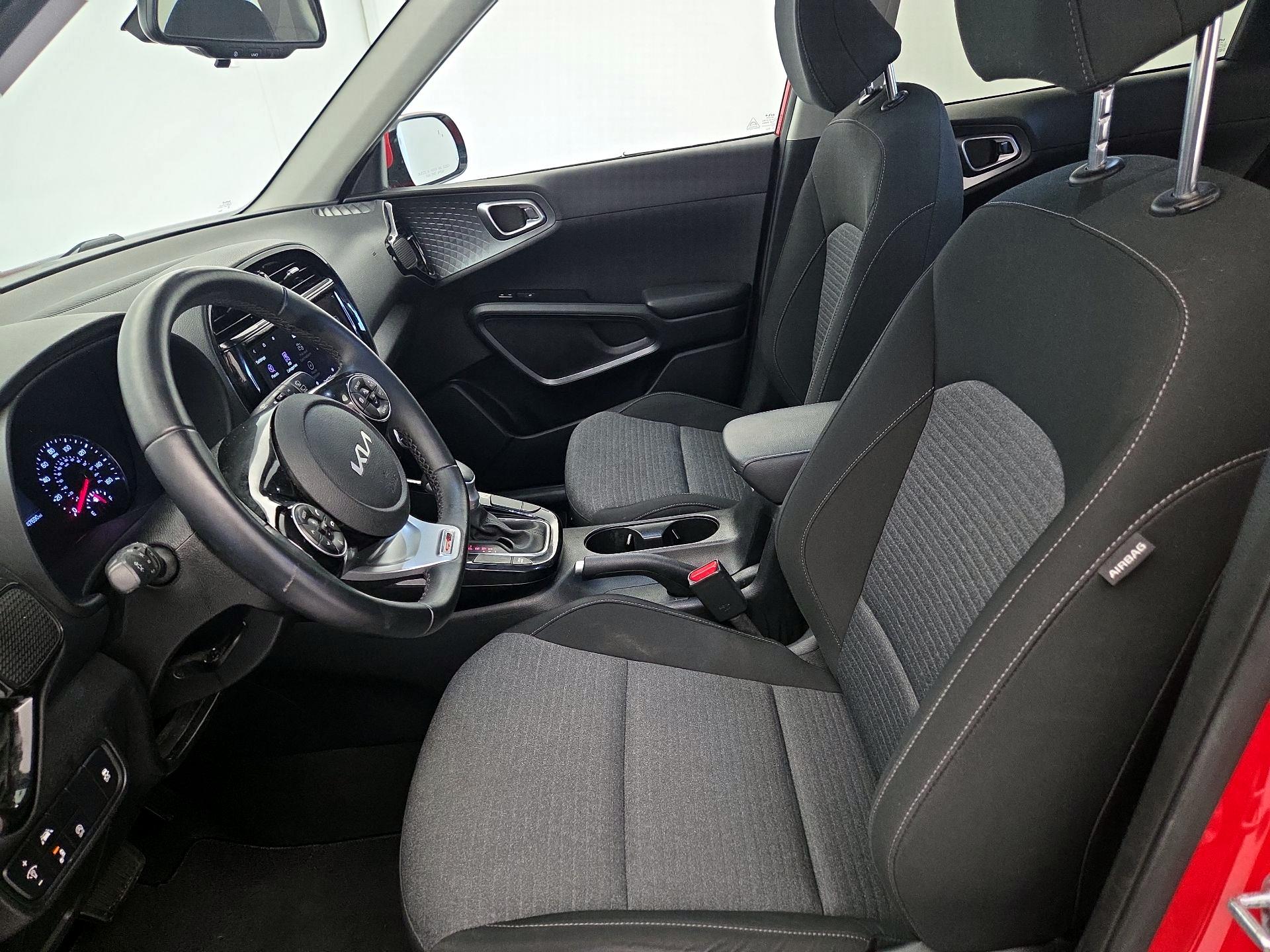 Thumbnail: 2022 Kia Soul - 11