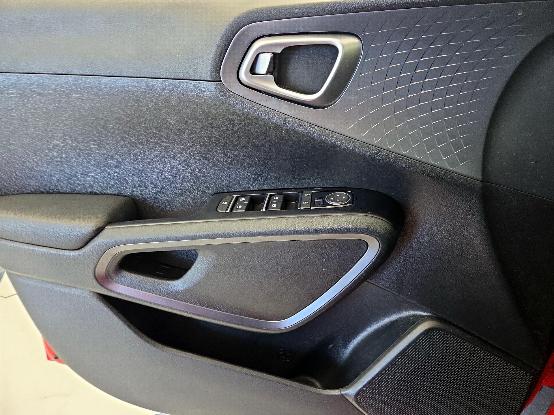 Thumbnail: 2022 Kia Soul - 12