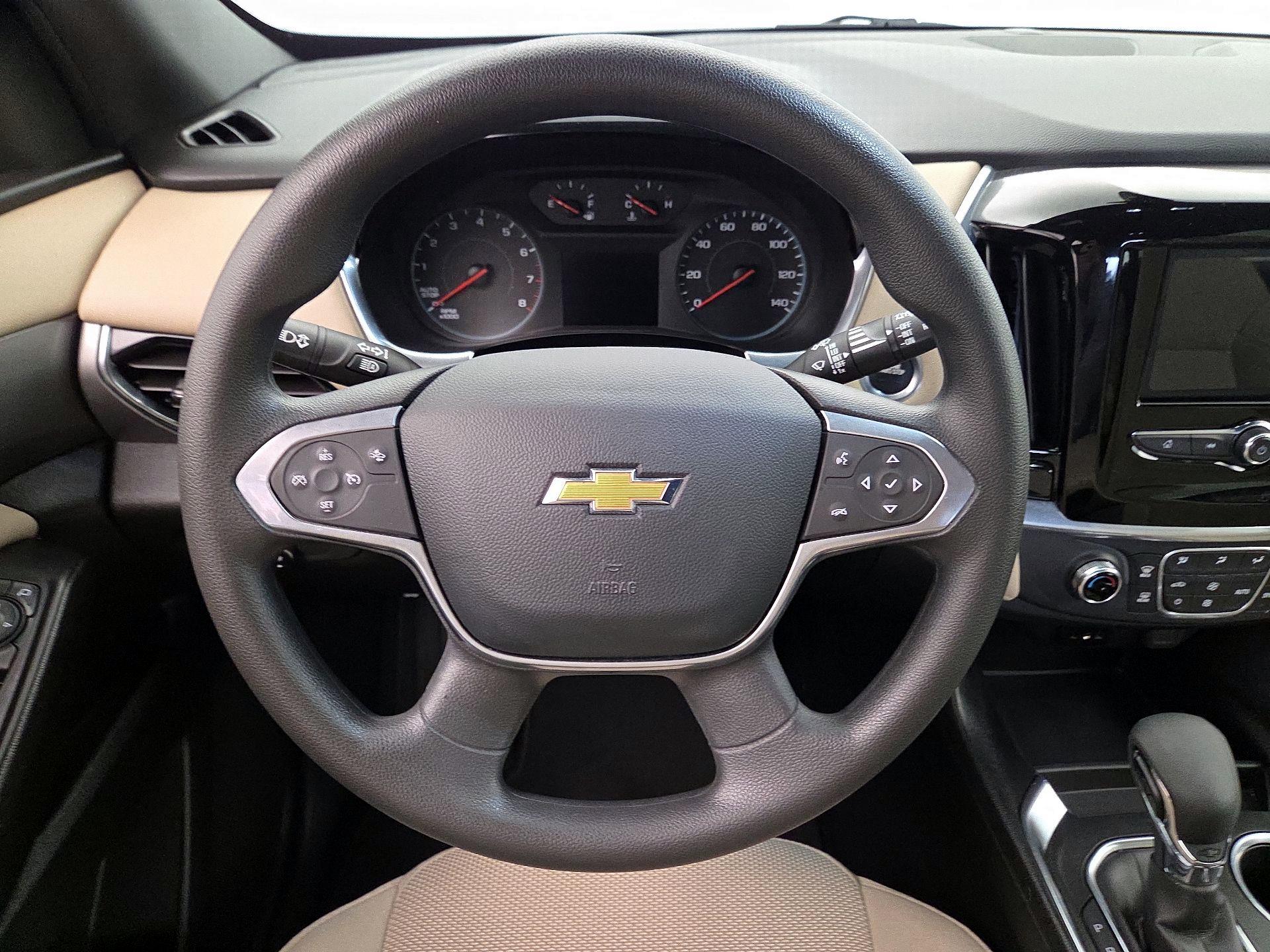 Thumbnail: 2023 Chevrolet Traverse - 10