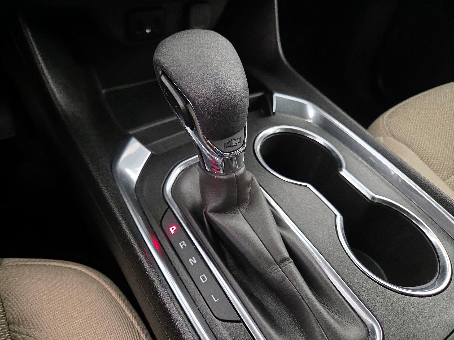 Thumbnail: 2023 Chevrolet Traverse - 17