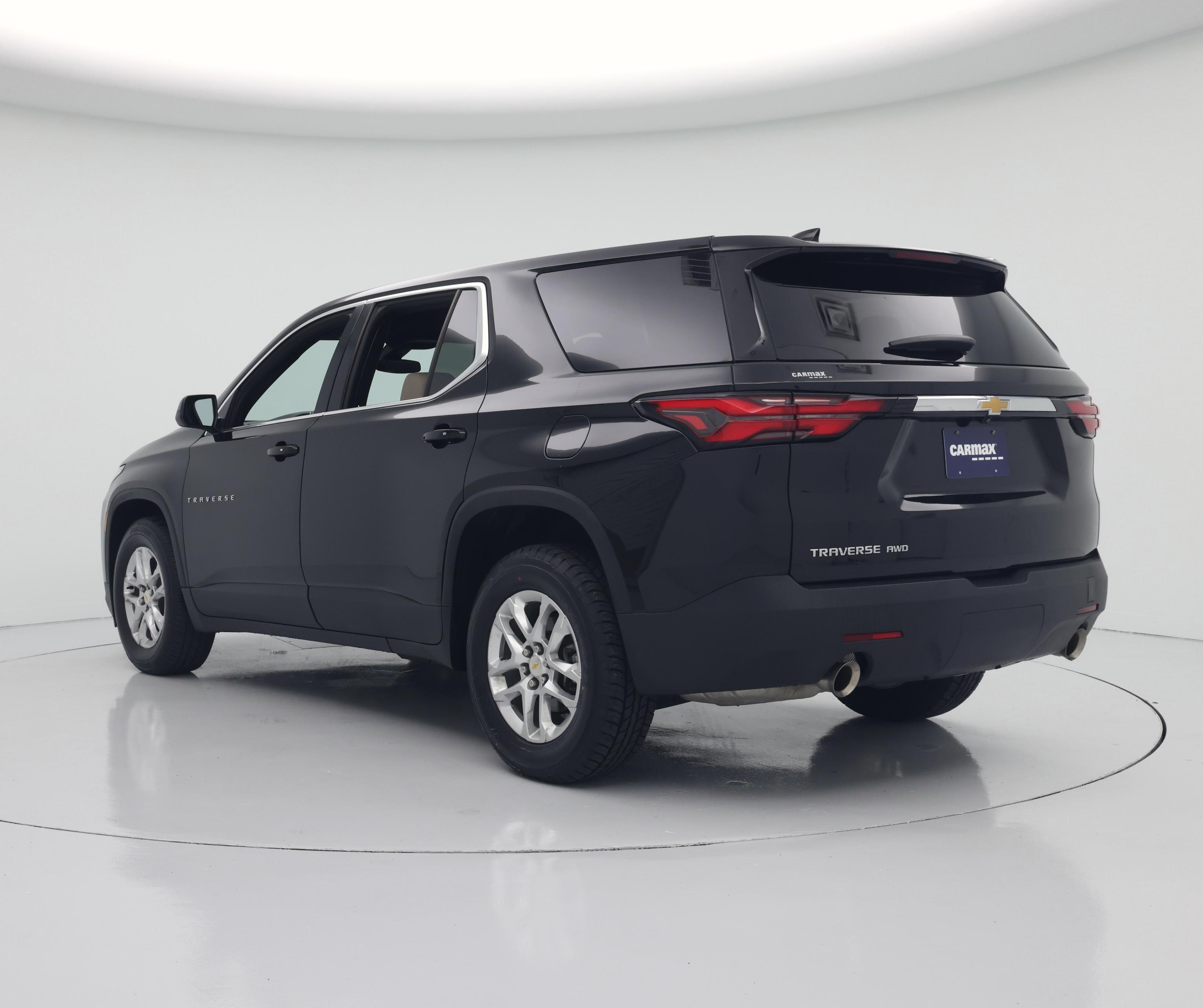 Thumbnail: 2023 Chevrolet Traverse - 2