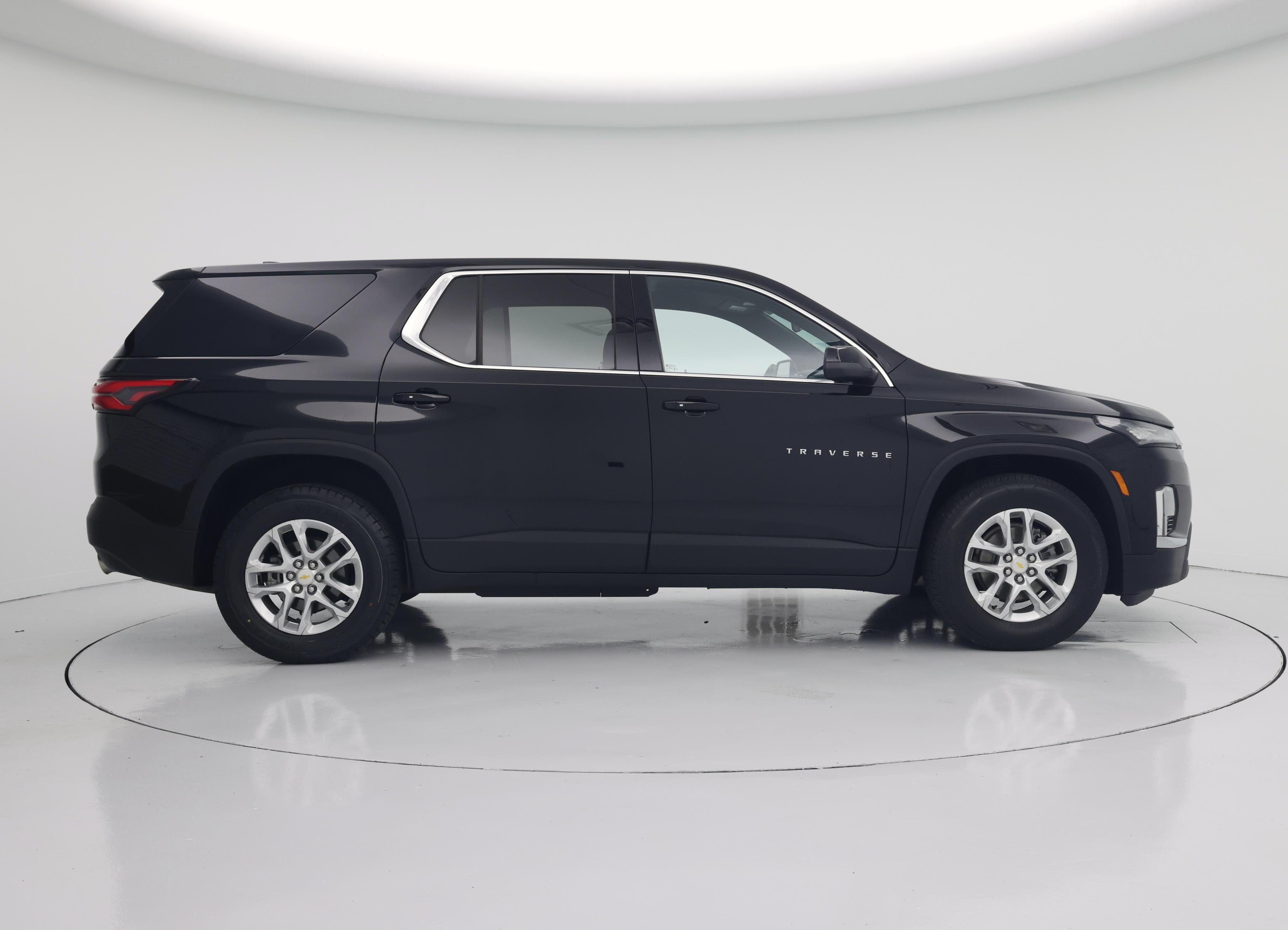 Thumbnail: 2023 Chevrolet Traverse - 7