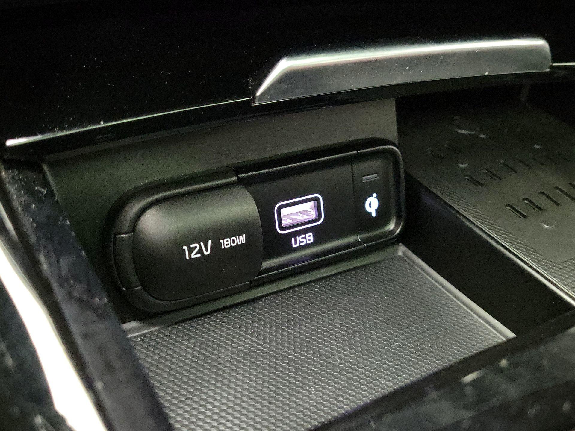 Thumbnail: 2022 Kia Stinger - 18