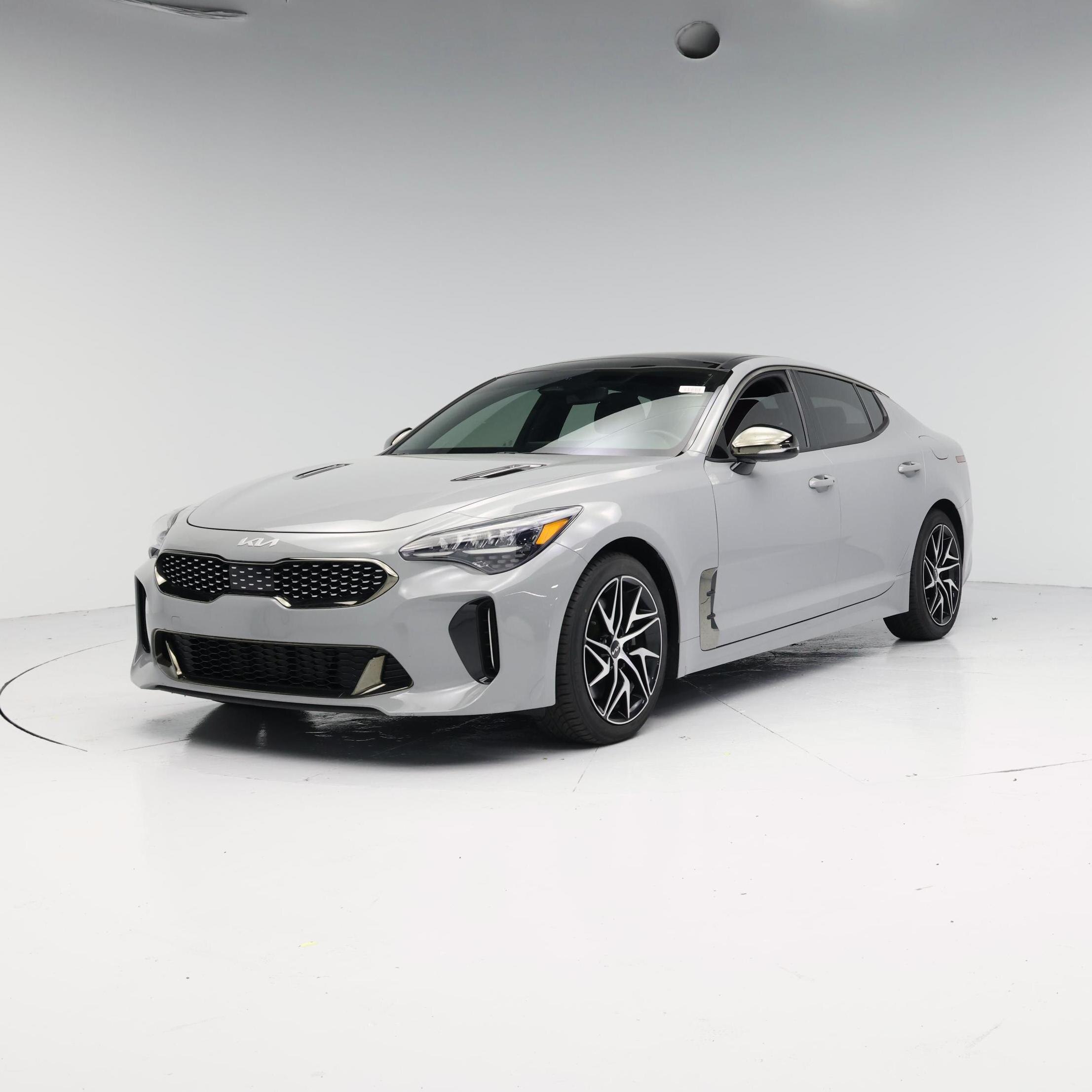 Thumbnail: 2022 Kia Stinger - 4