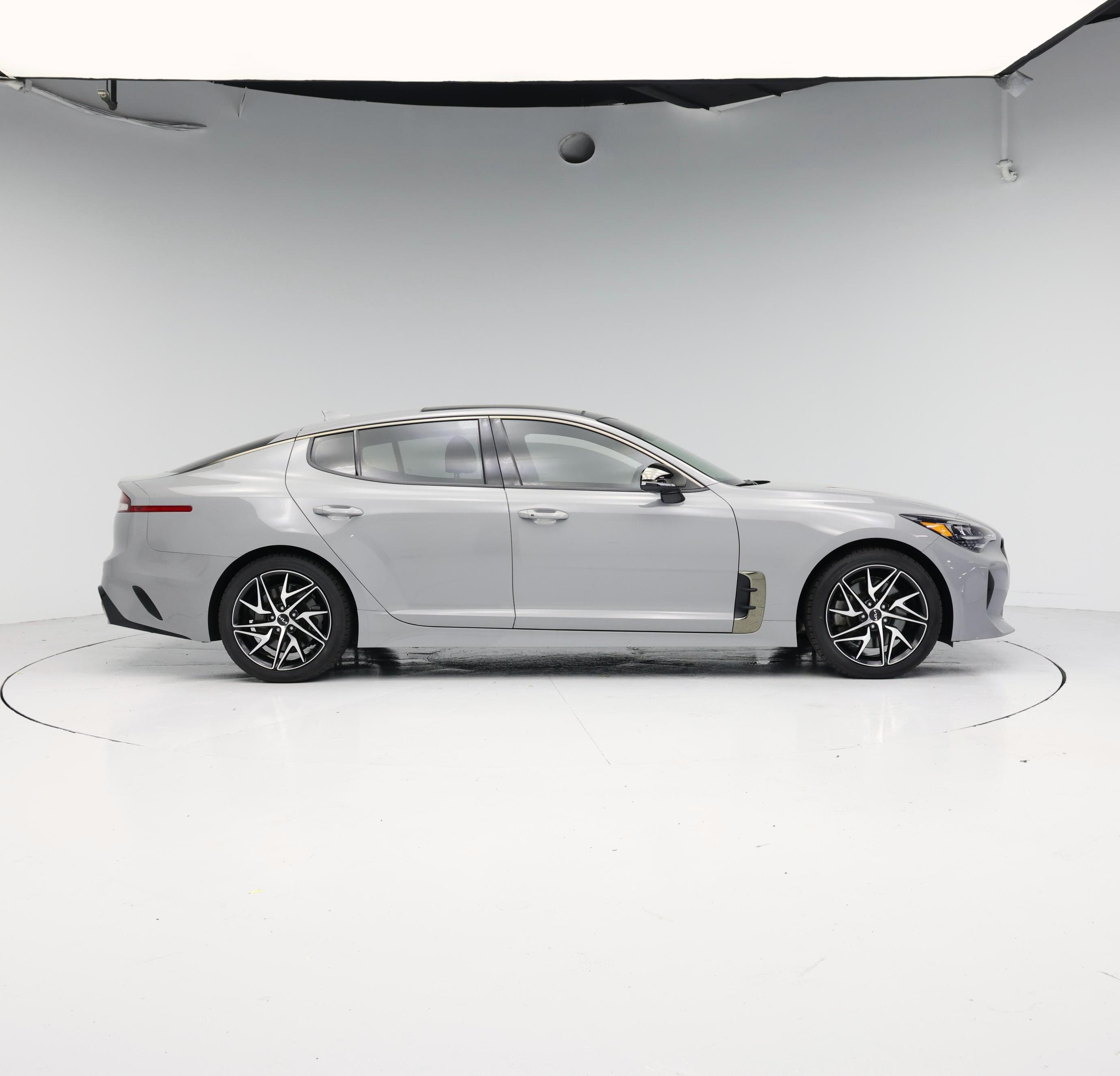 Thumbnail: 2022 Kia Stinger - 7