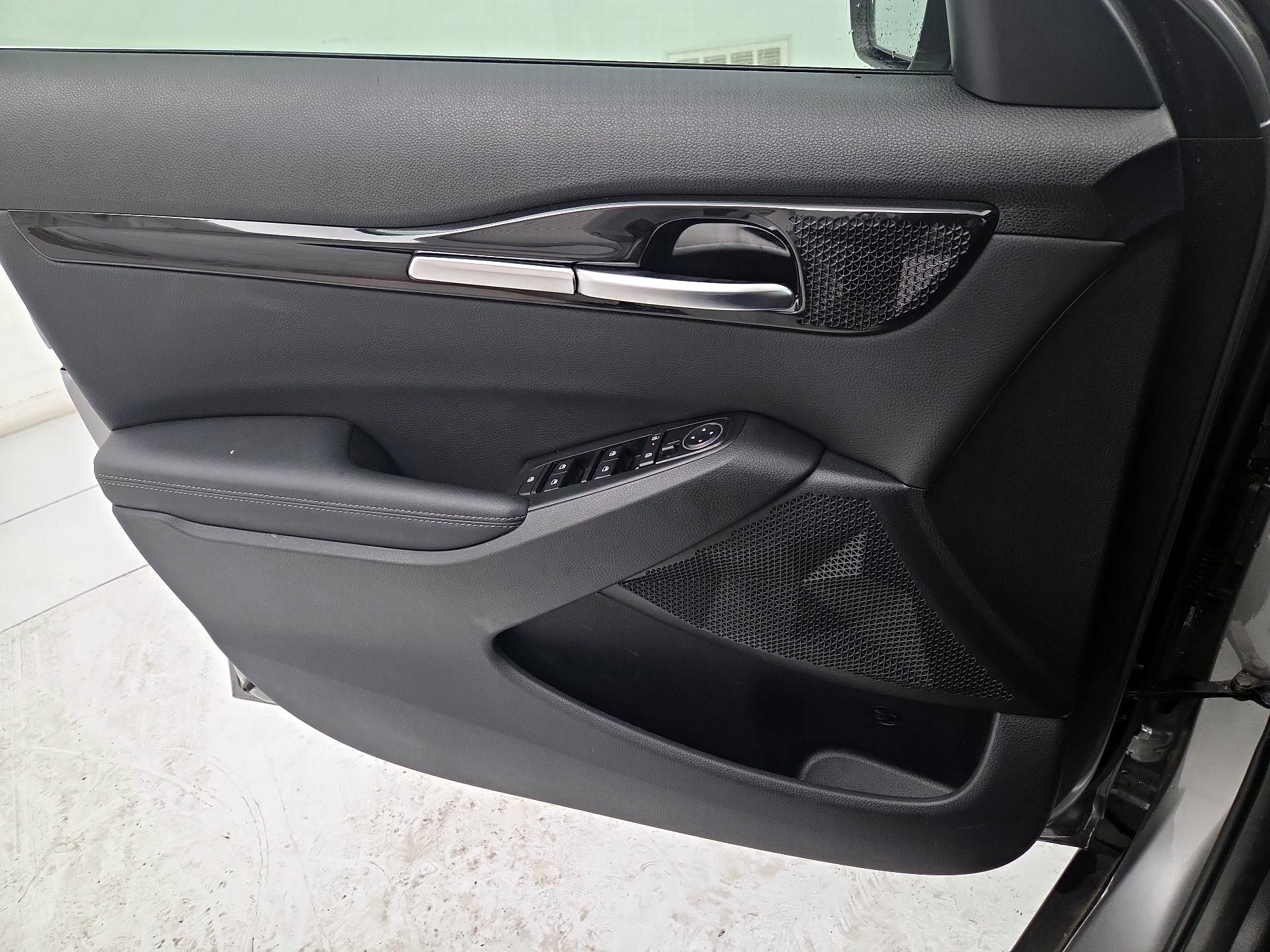 Thumbnail: 2024 Kia Seltos - 12