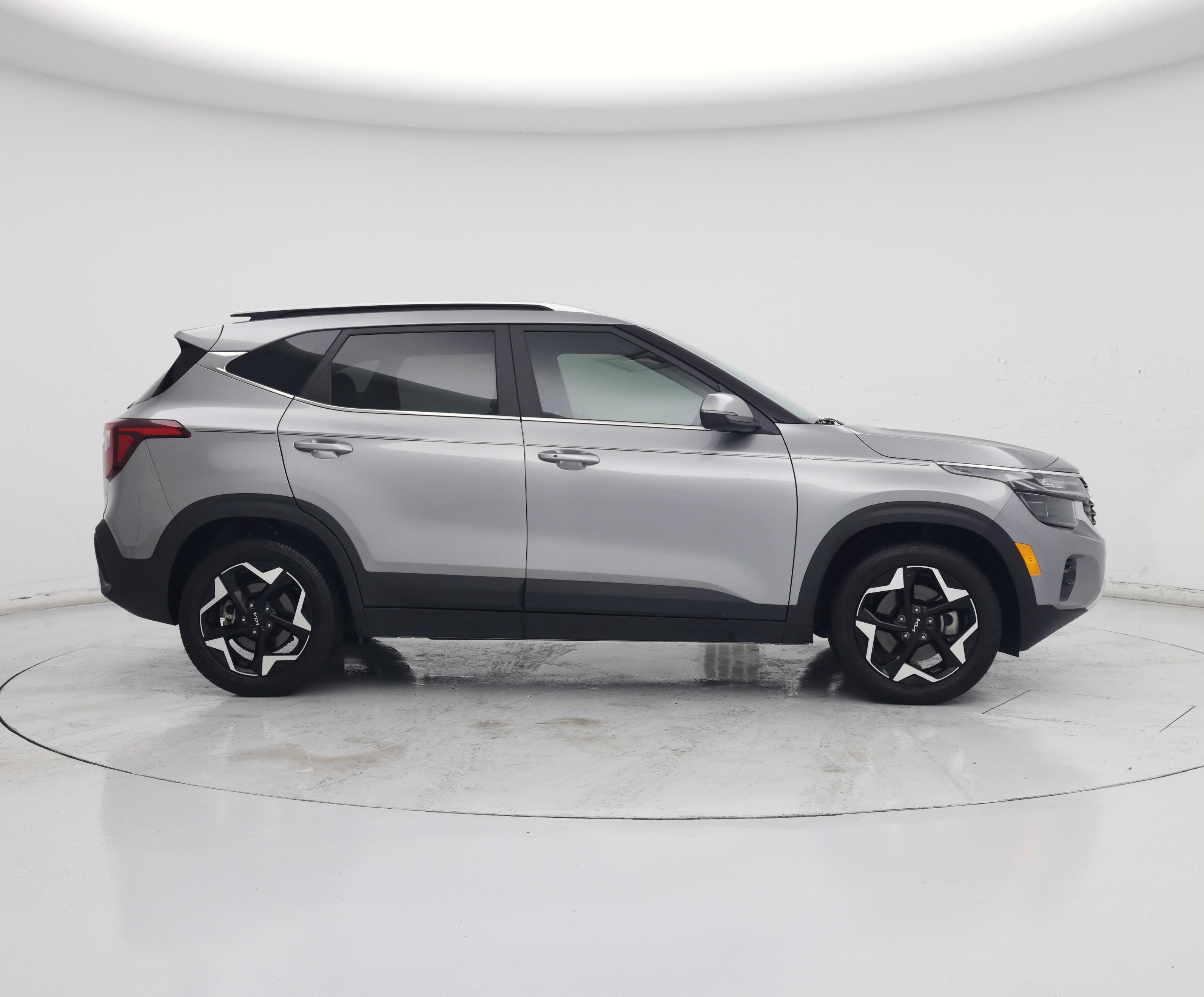 Thumbnail: 2024 Kia Seltos - 7