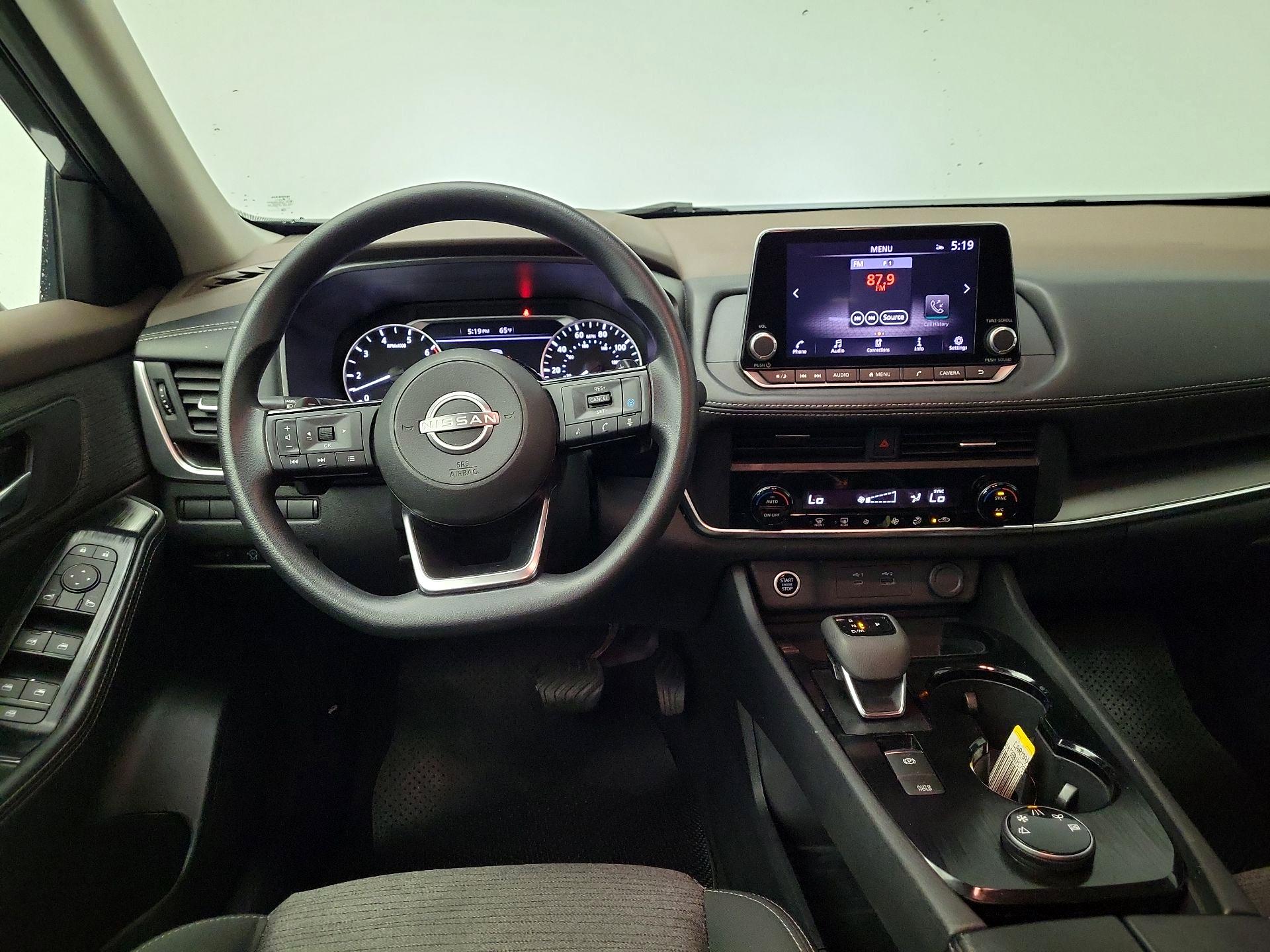 Thumbnail: 2023 Nissan Rogue - 10